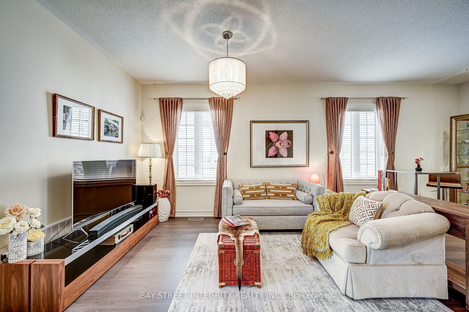 537 Stream Crescent, Oakville 5