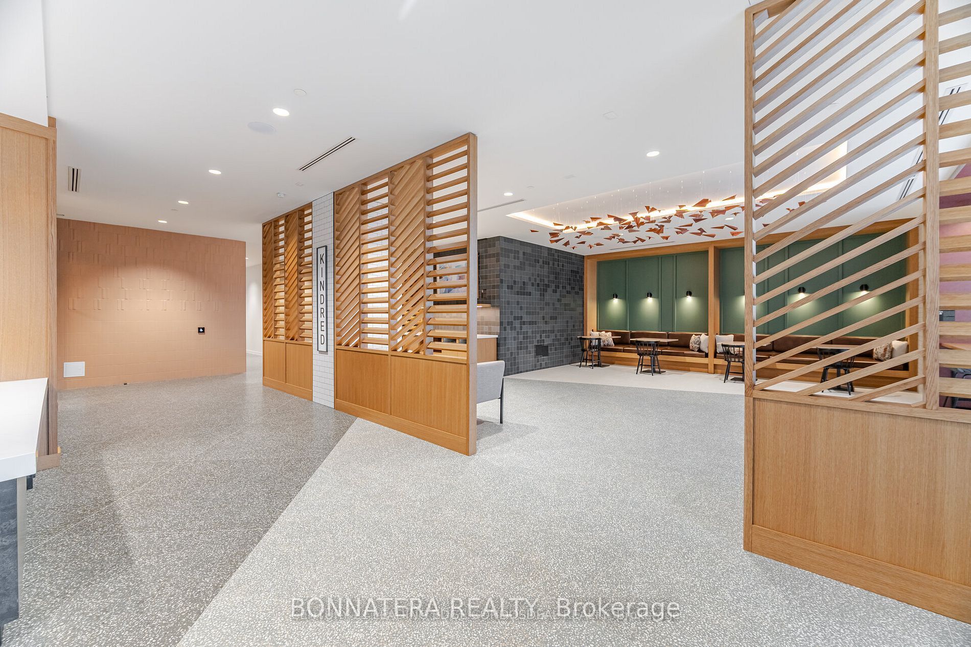 Unit 1409 - 2495 Eglinton Avenue W, Mississauga 2