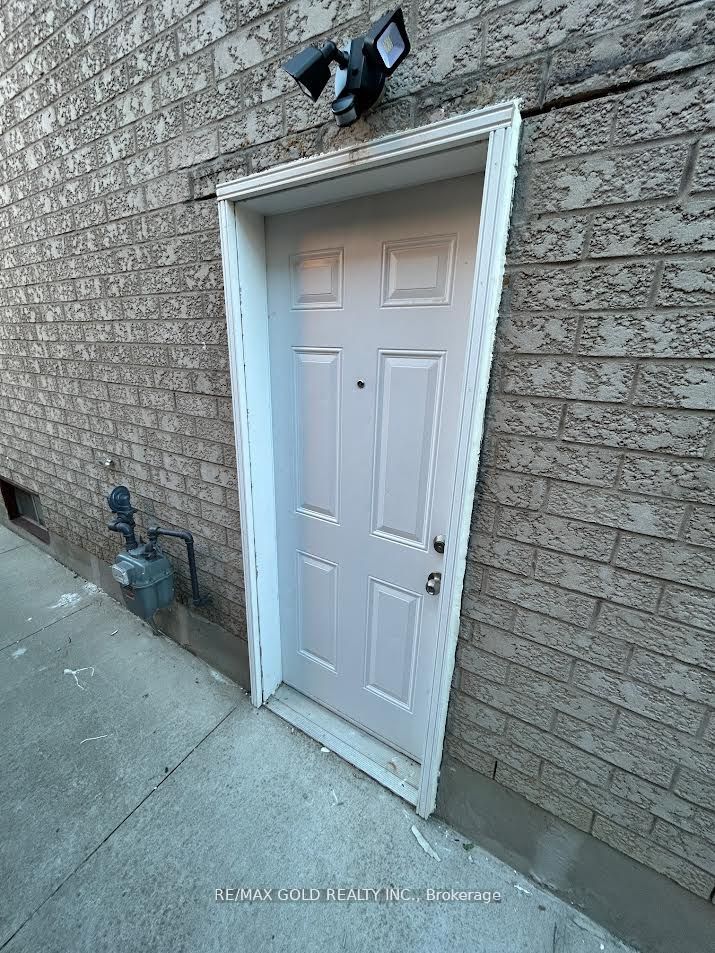 Unit Bsmt - 1028 Fernandez Drive, Mississauga 4