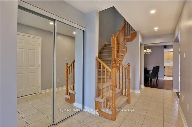 344 Riverstone Drive, Oakville 4