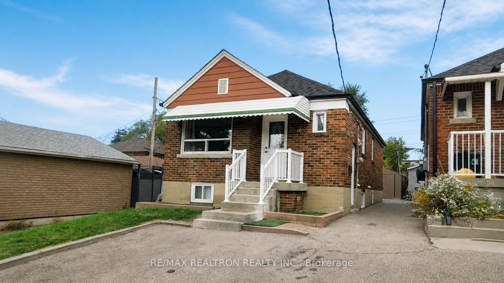 Unit Main Floor - 78 Schell Avenue, Toronto 3