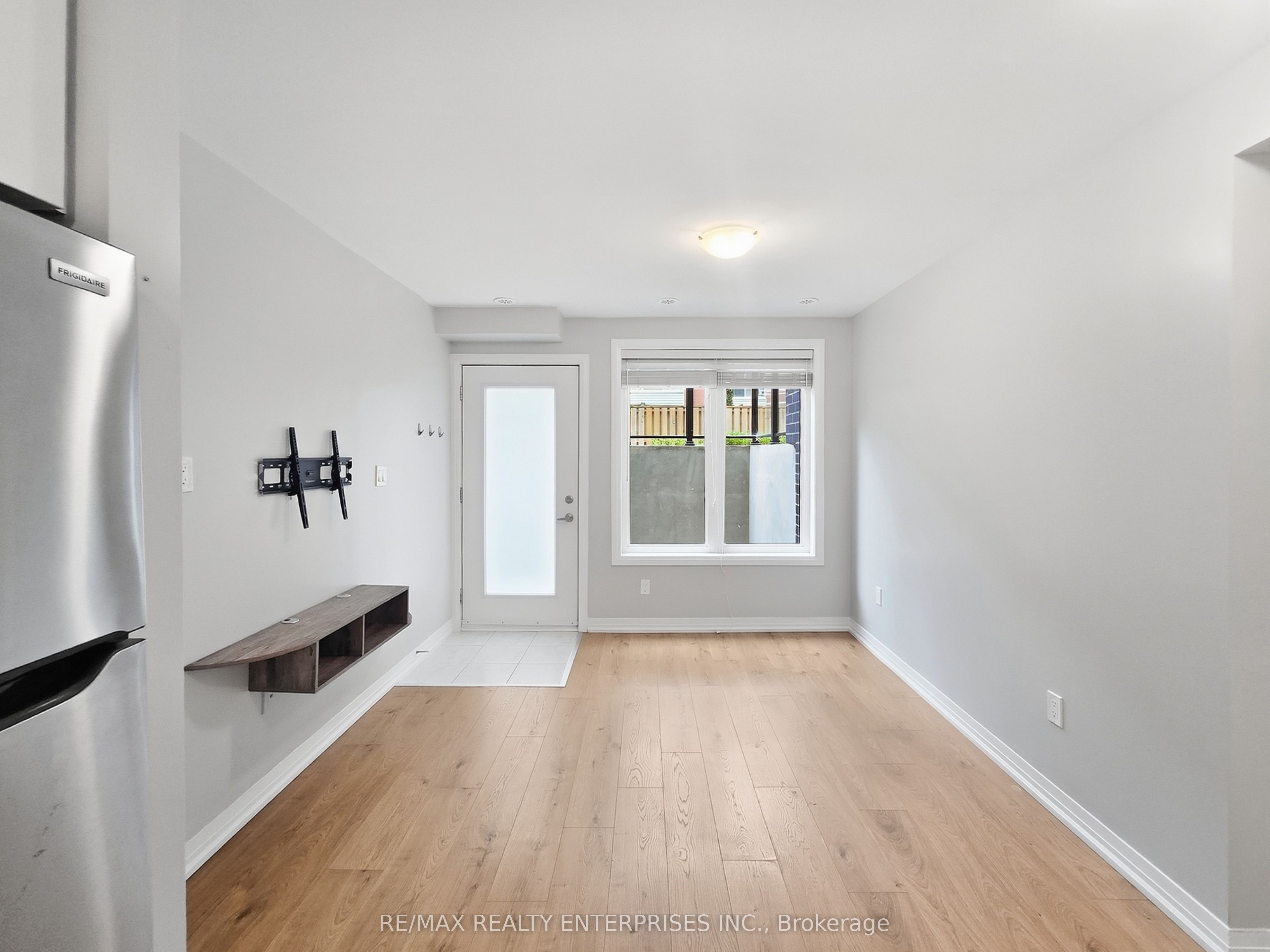 Unit 123 - 1145 Journeyman Lane, Mississauga 3