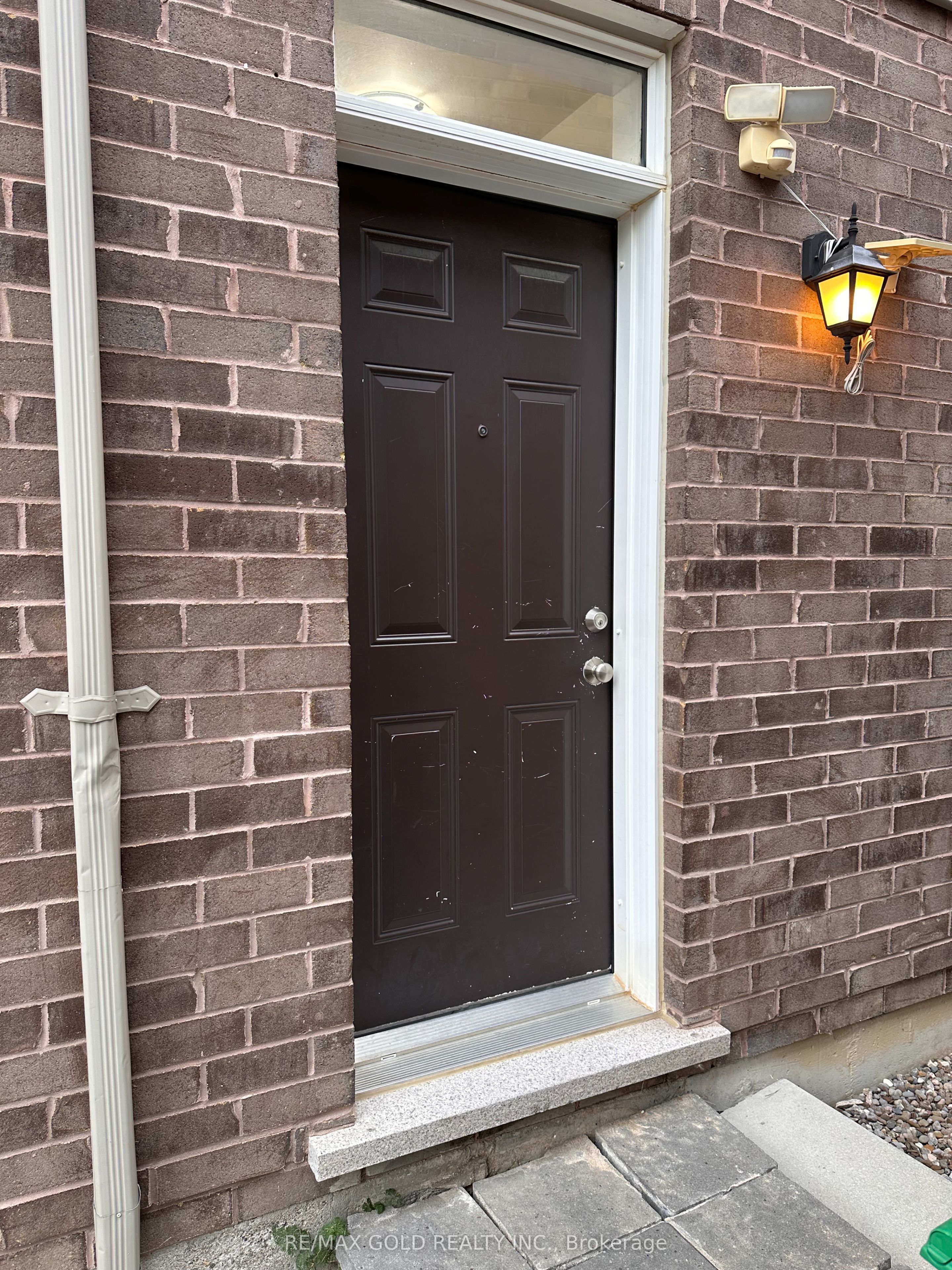 41 Callandar Road, Brampton 2