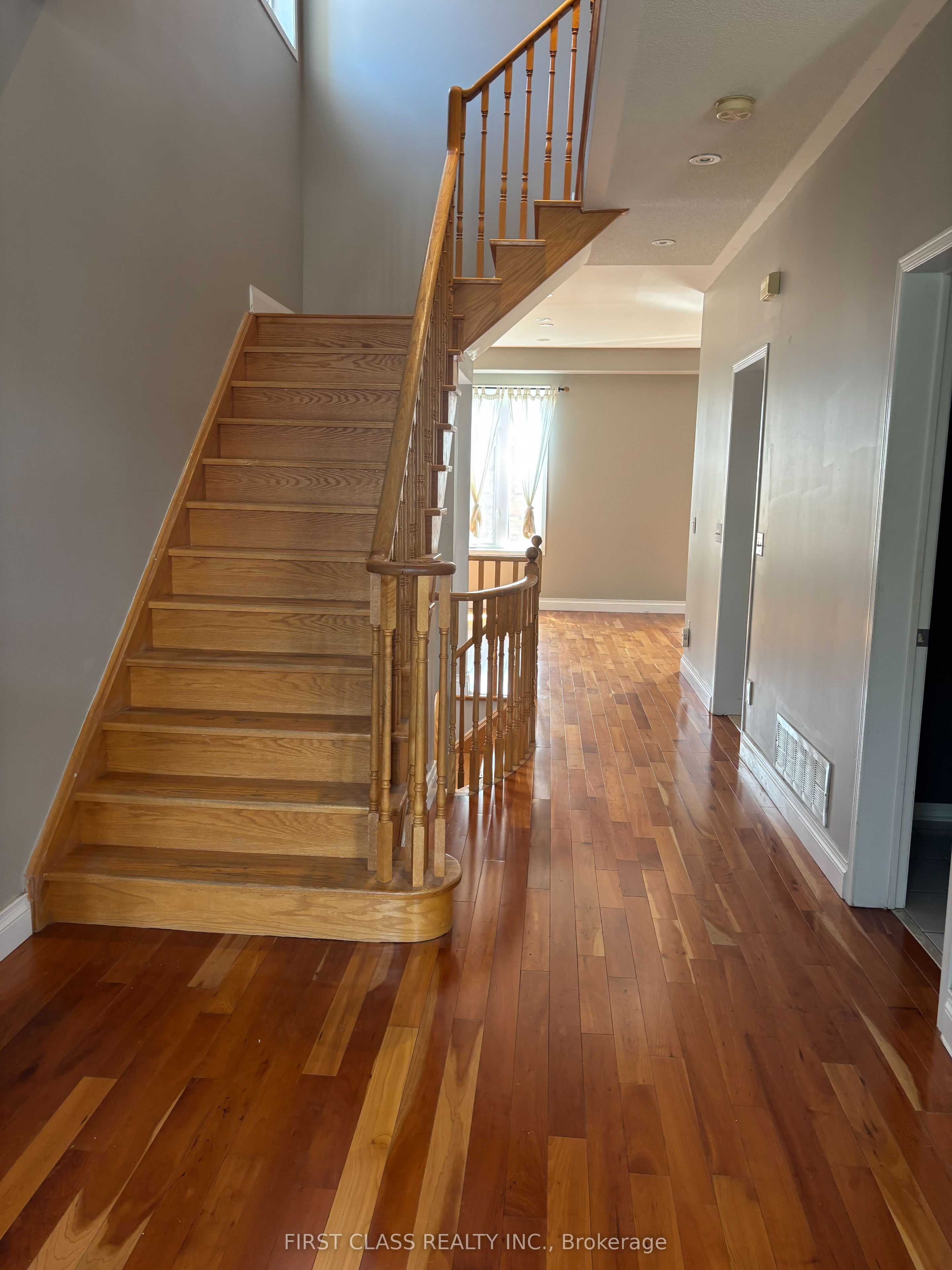 3350 Southwick Street, Mississauga 2