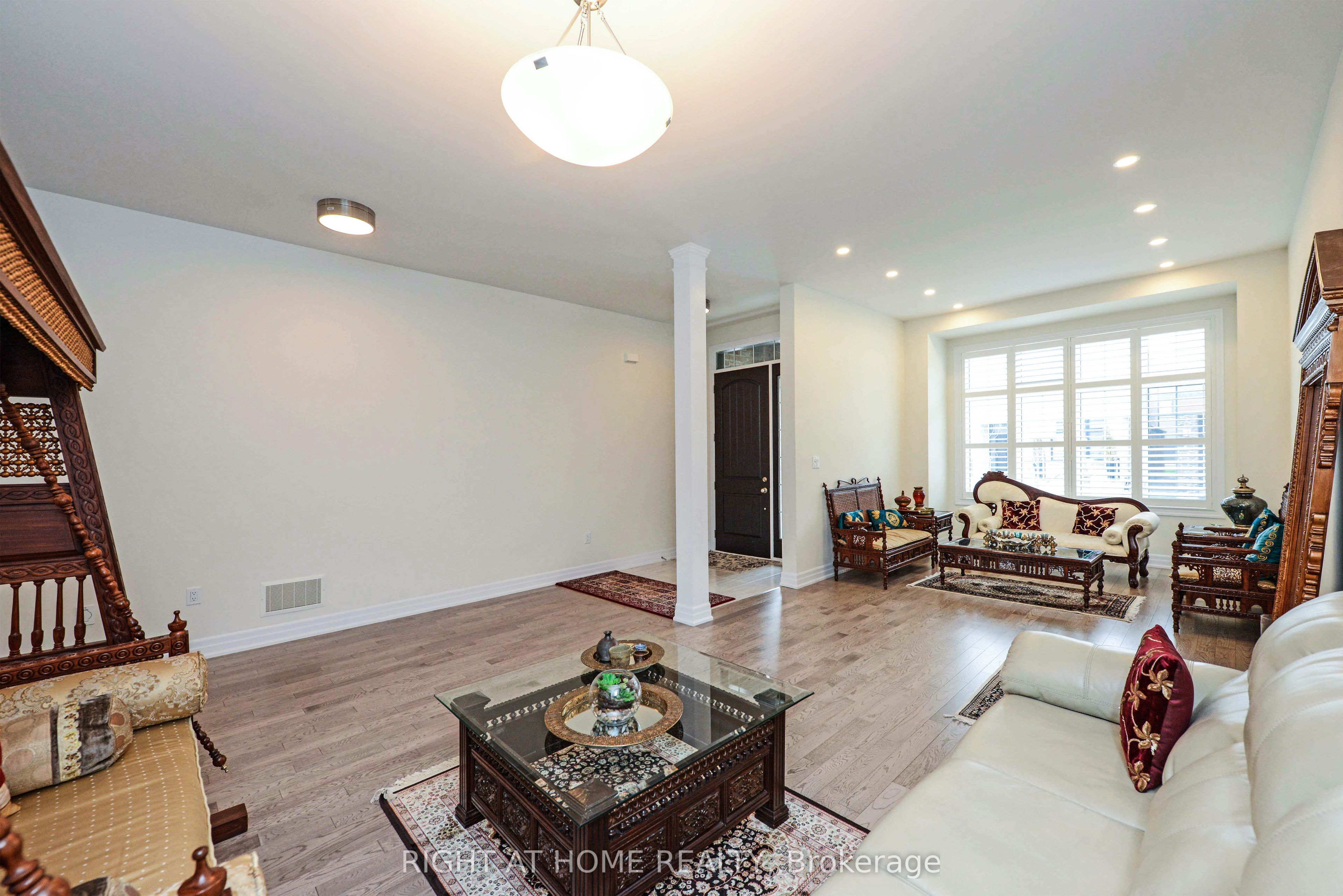 3286 Charles Biggar Drive, Oakville 3