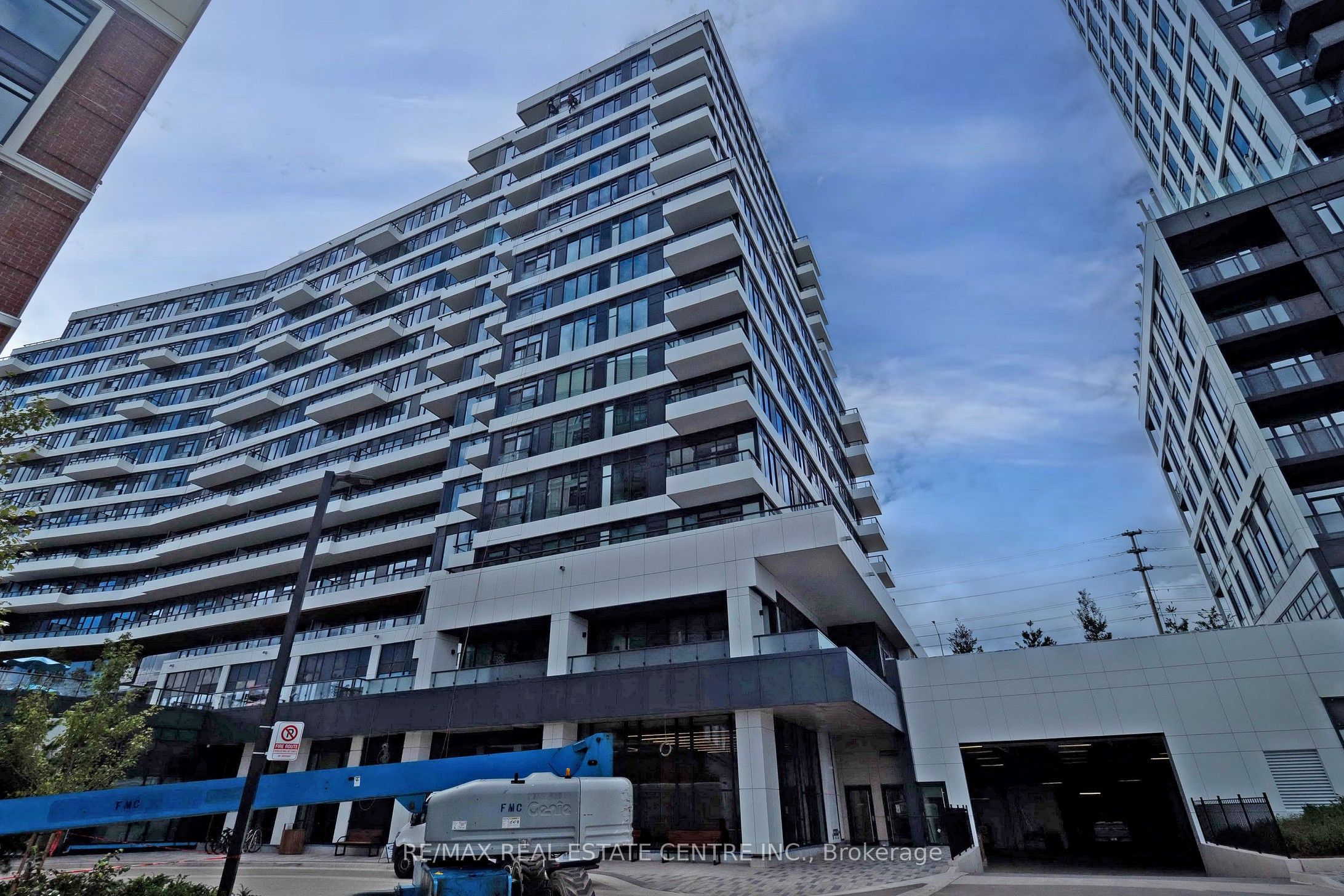 Unit 1221 - 2485 Eglinton Avenue W, Mississauga 2