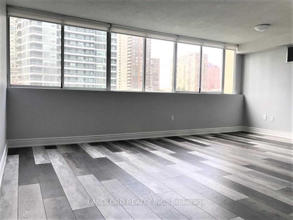 Unit 405 - 3590 Kaneff Crescent, Mississauga 3