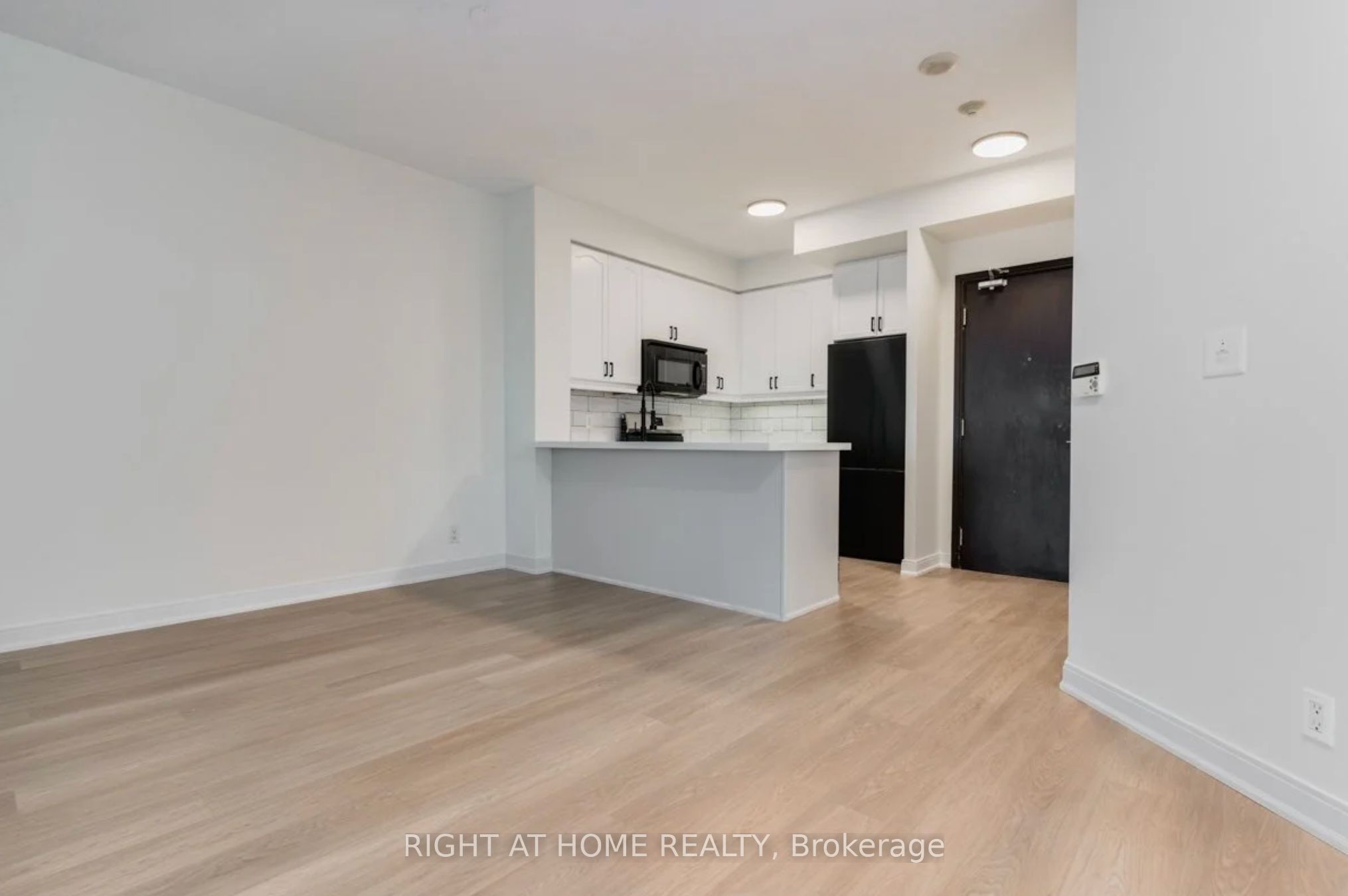 Unit 2010 - 70 Absolute Avenue, Mississauga 3