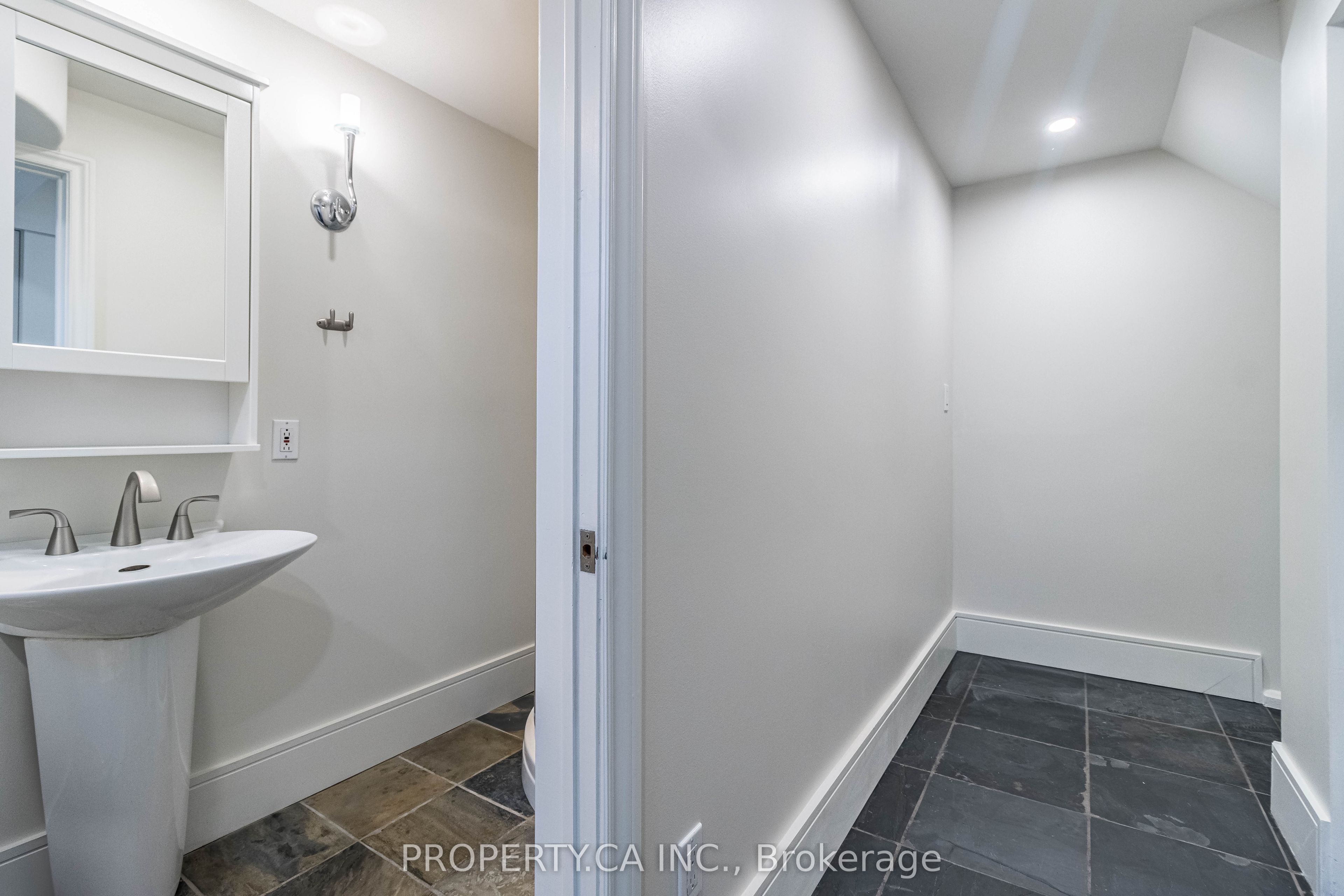 Unit Basement - 3470 Enniskillen Circle S, Mississauga 2