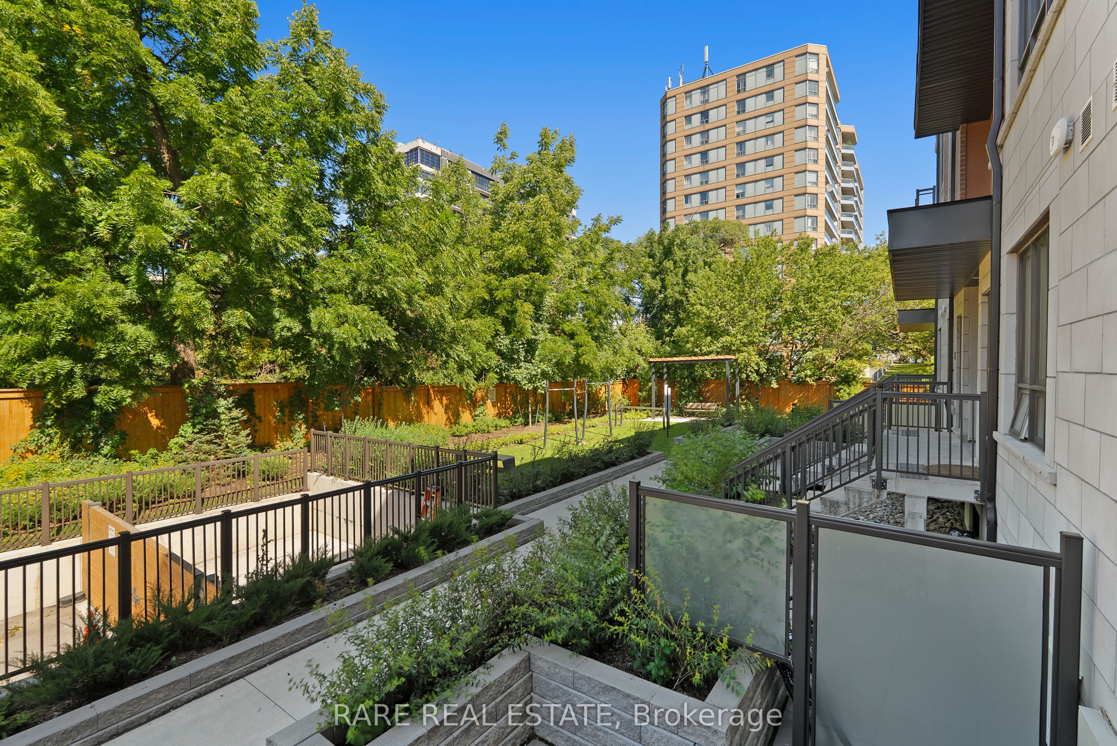 Unit 15 - 4045 Hickory Drive, Mississauga 3