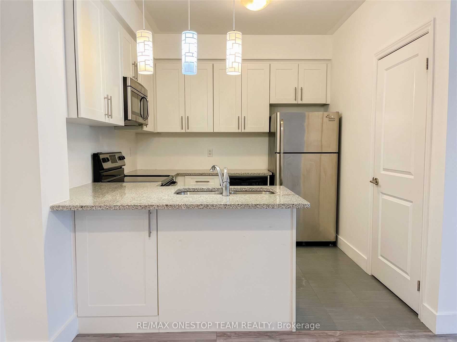 Unit 209 - 2338 Taunton Road, Oakville 5