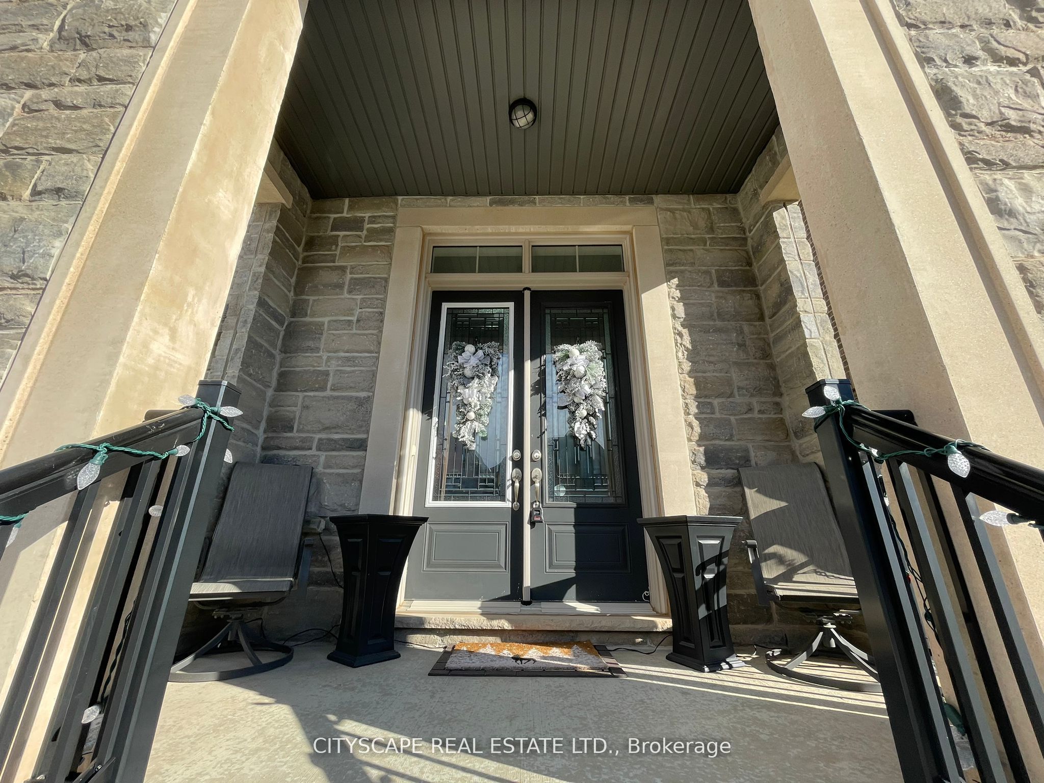 3041 Post Road, Oakville 2