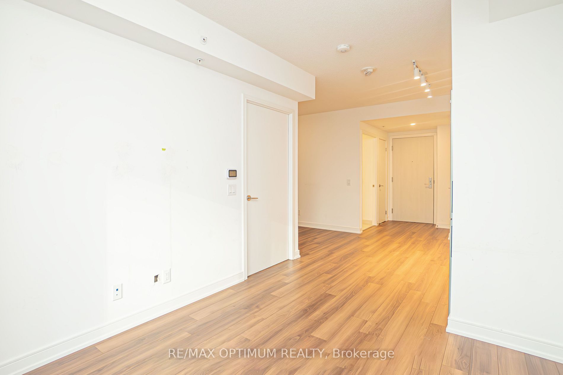Unit 209 - 30 Samuel Wood Way, Etobicoke 4
