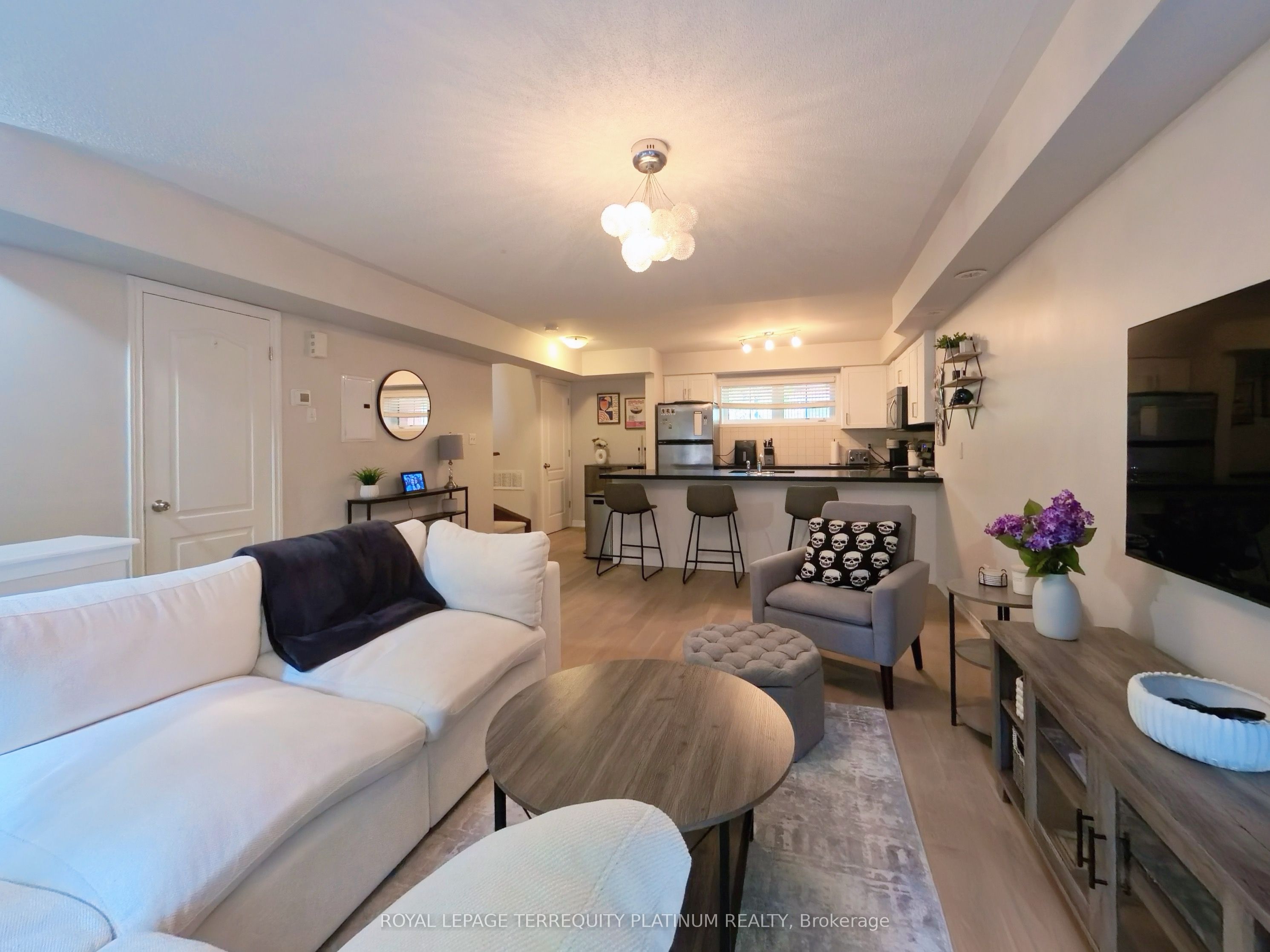 Unit 23 - 2468 Post Road, Oakville 2