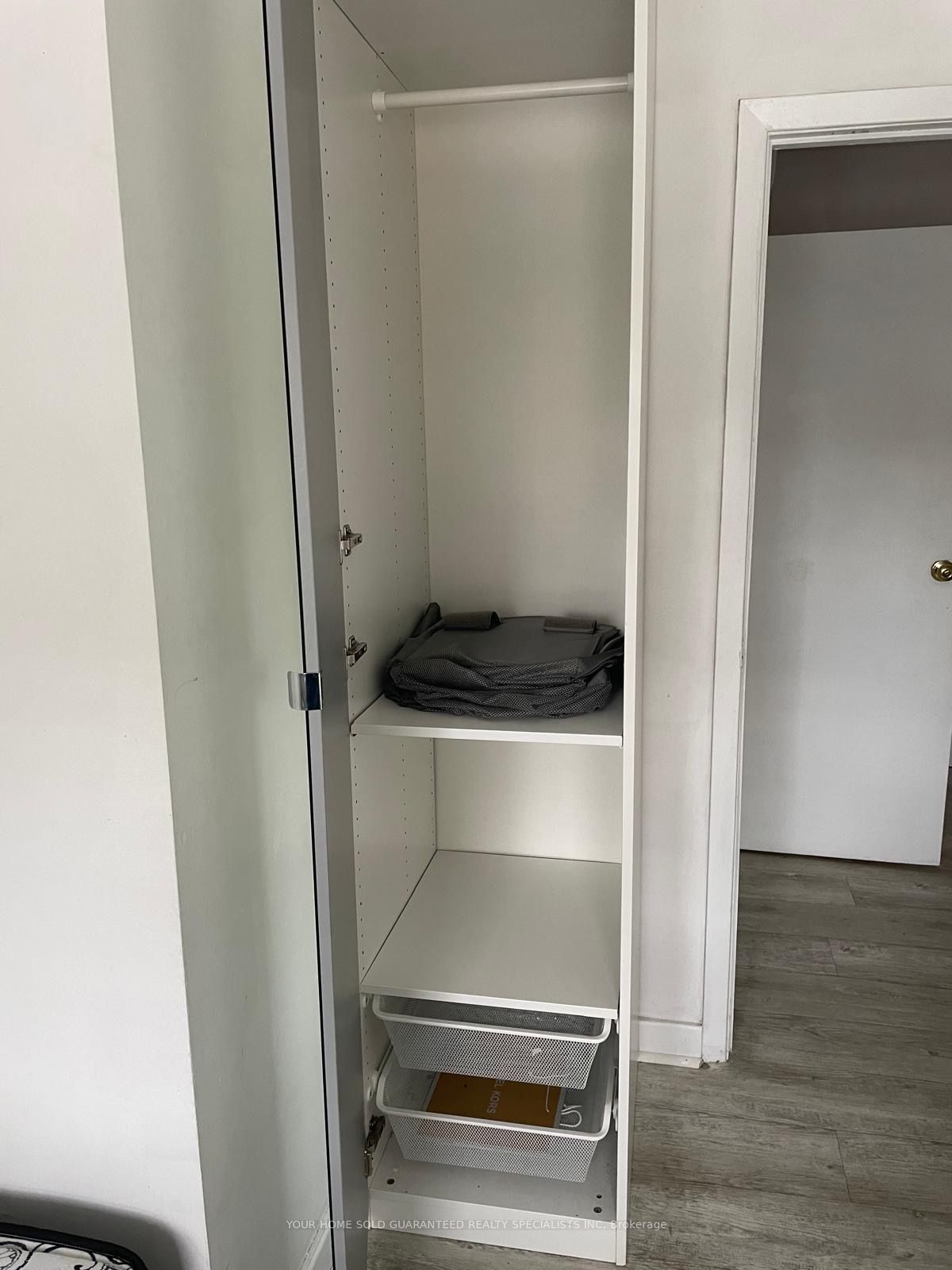 Unit 2nd floor room - 2518 Lake Shore Boulevard, Etobicoke 5