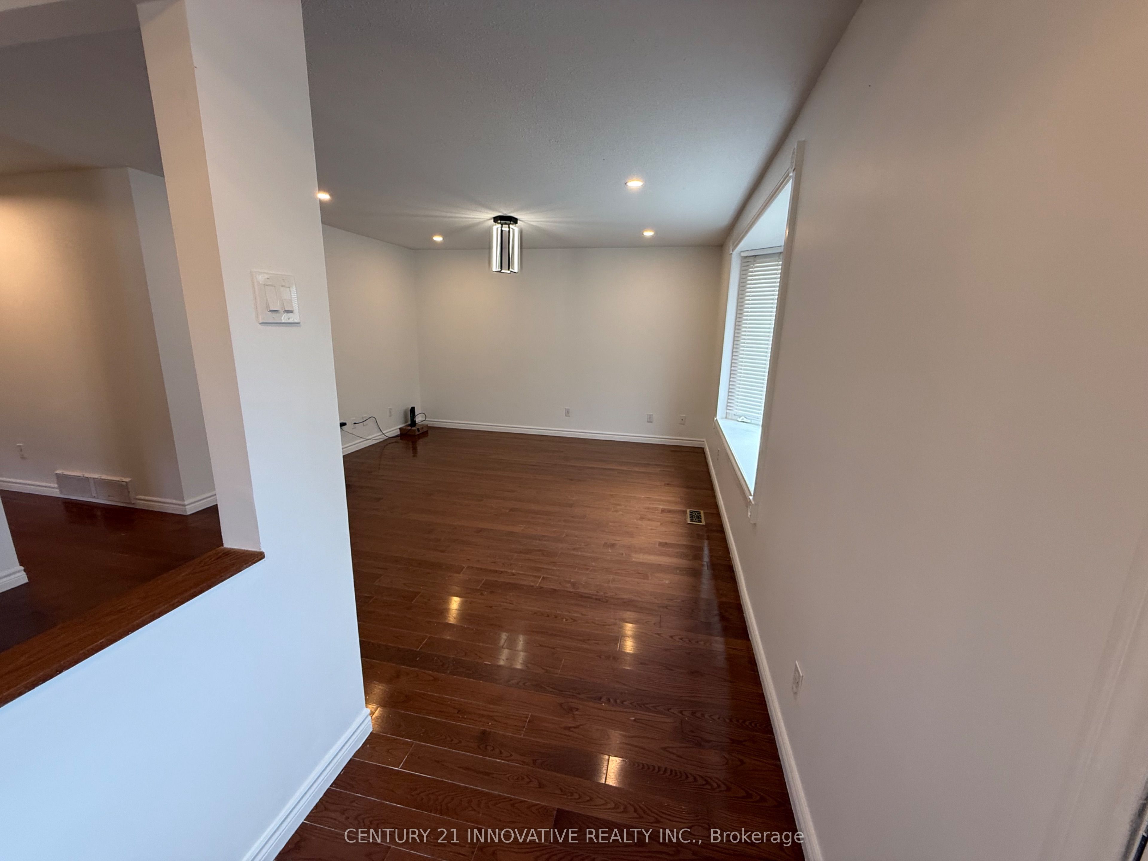 Unit Upper - 541 Chamberlain Road, Burlington 4