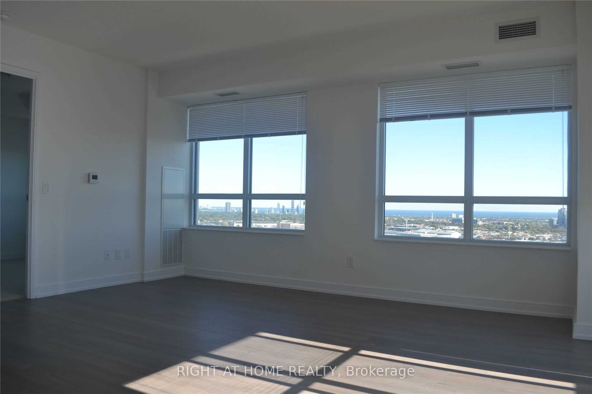 Unit 2009 - 20 Thomas Riley Road, Etobicoke 4