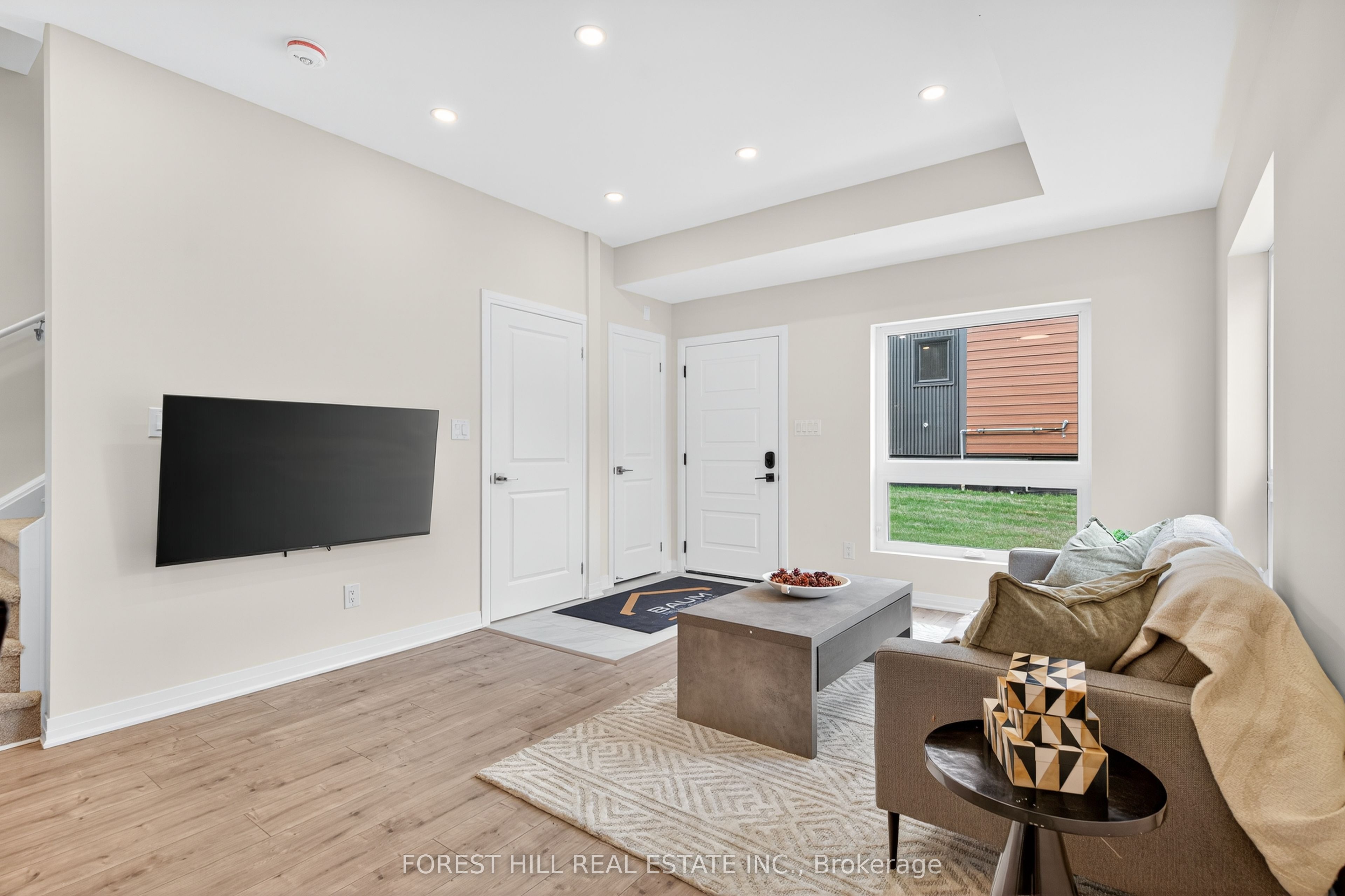 Unit A - 12 SMALLWOOD Drive, North York 3