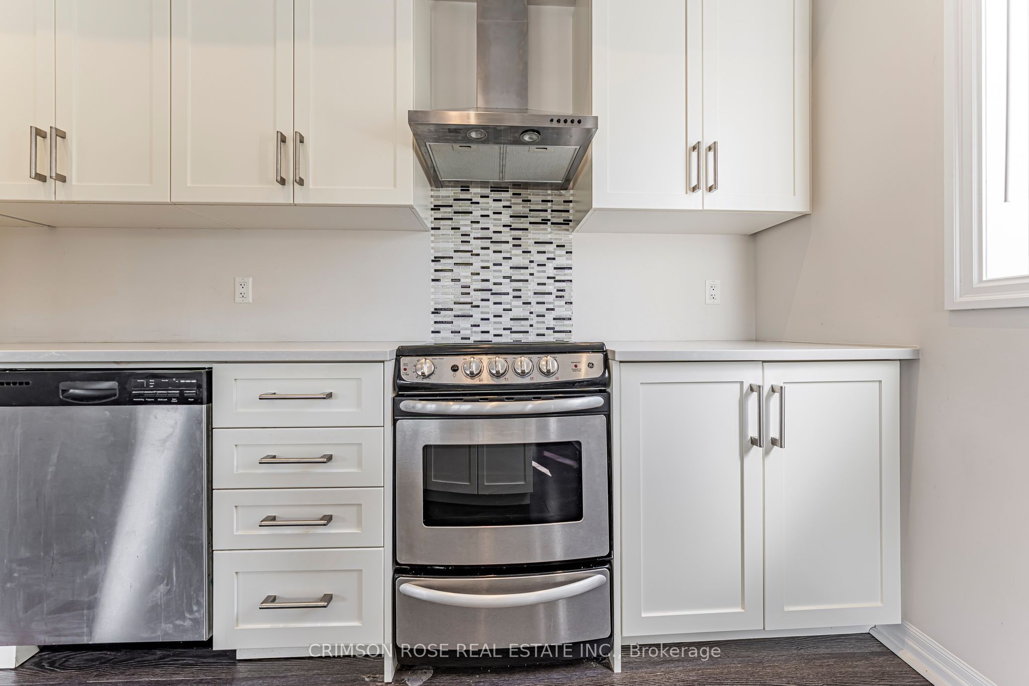 Unit 10 - 70 Plains Road W, Burlington 4