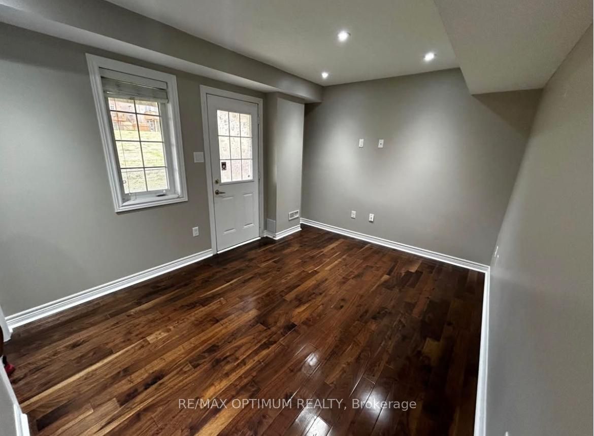 30 Arizona Drive, Brampton 2