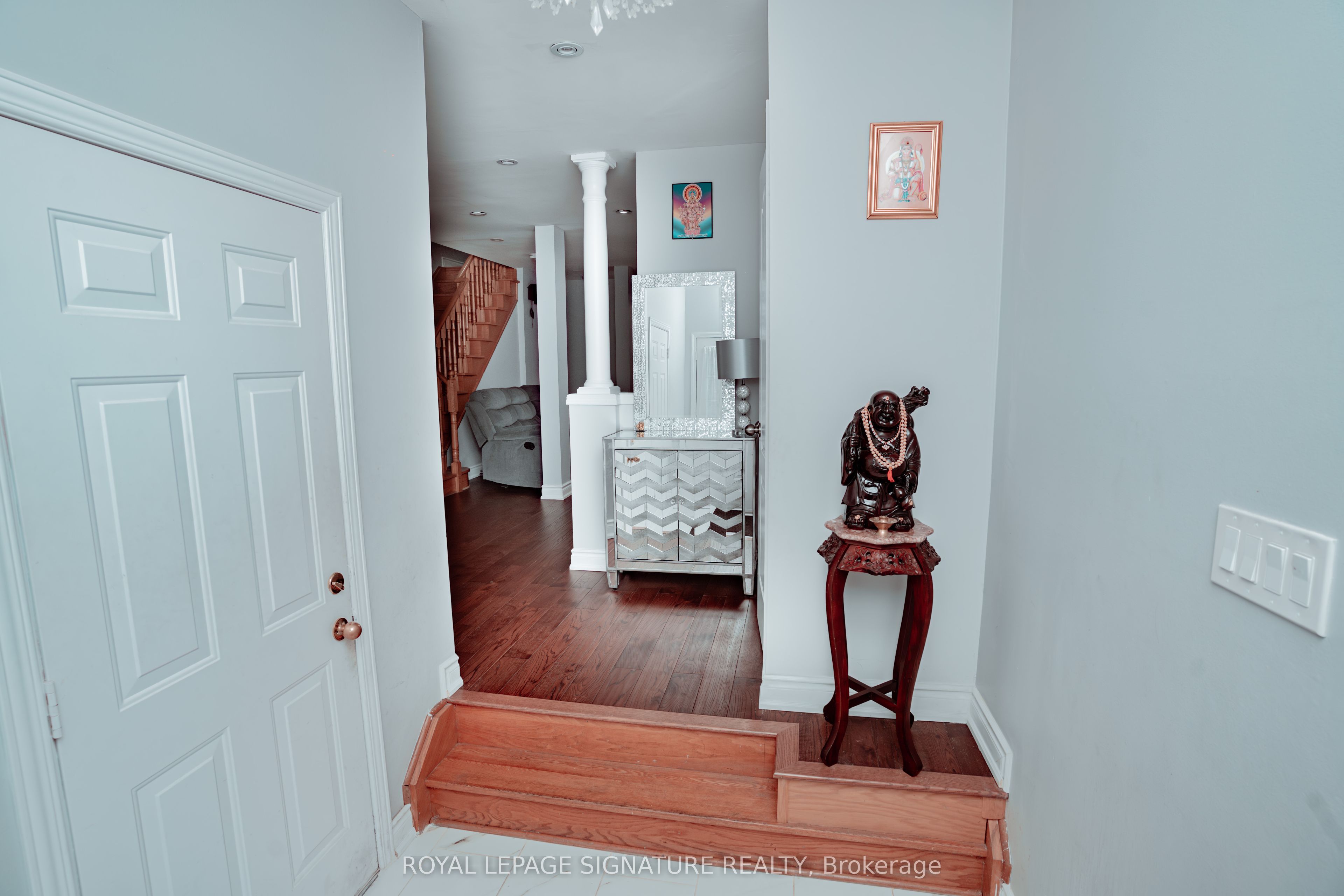 945 Mandolin Place, Mississauga 2