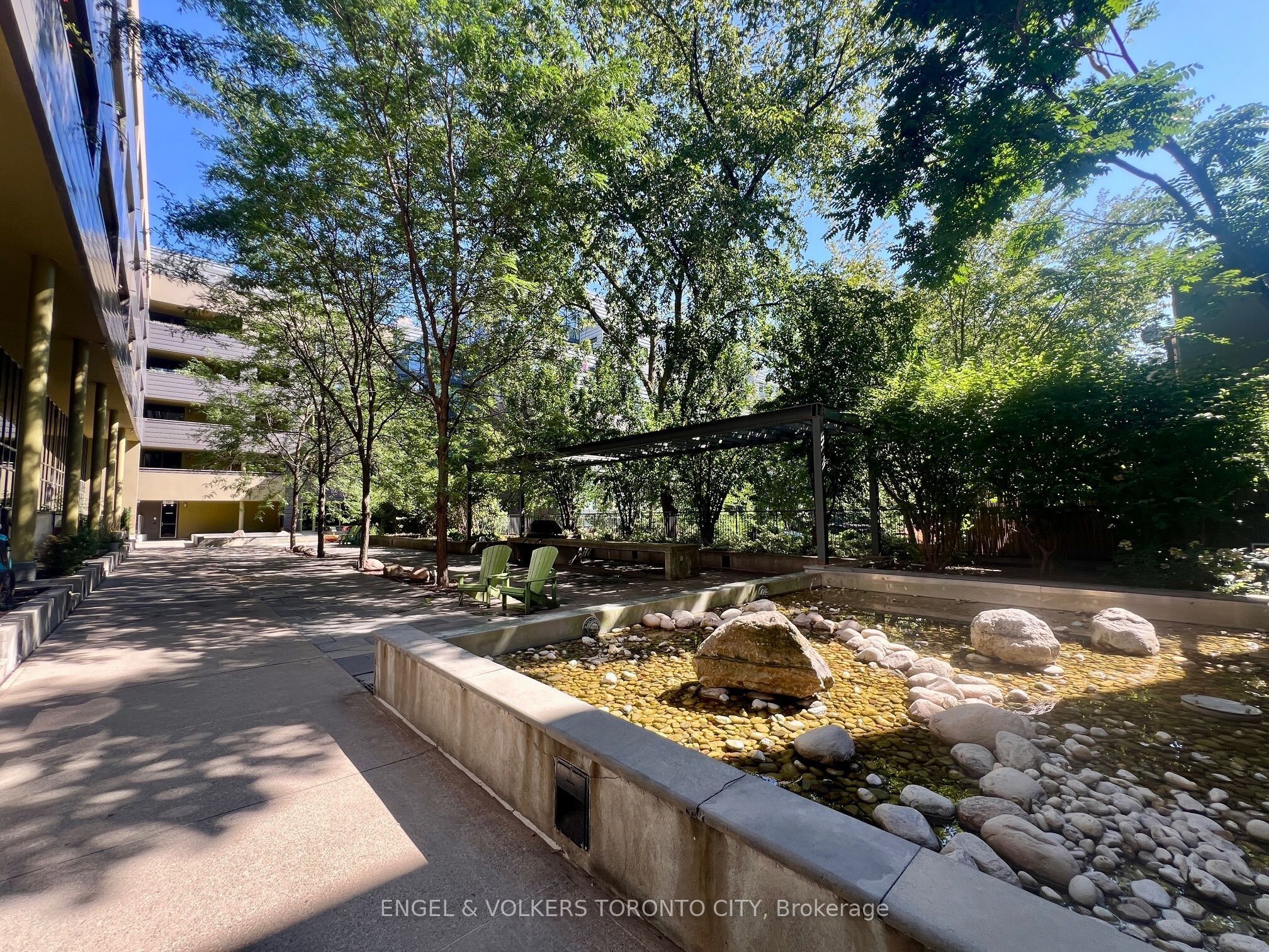 Unit 202 - 25 Ritchie Avenue, Toronto 2