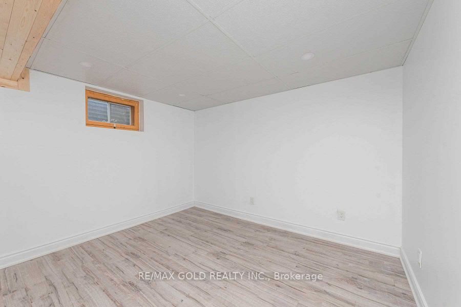 28 Devonshire Drive, Brampton 5