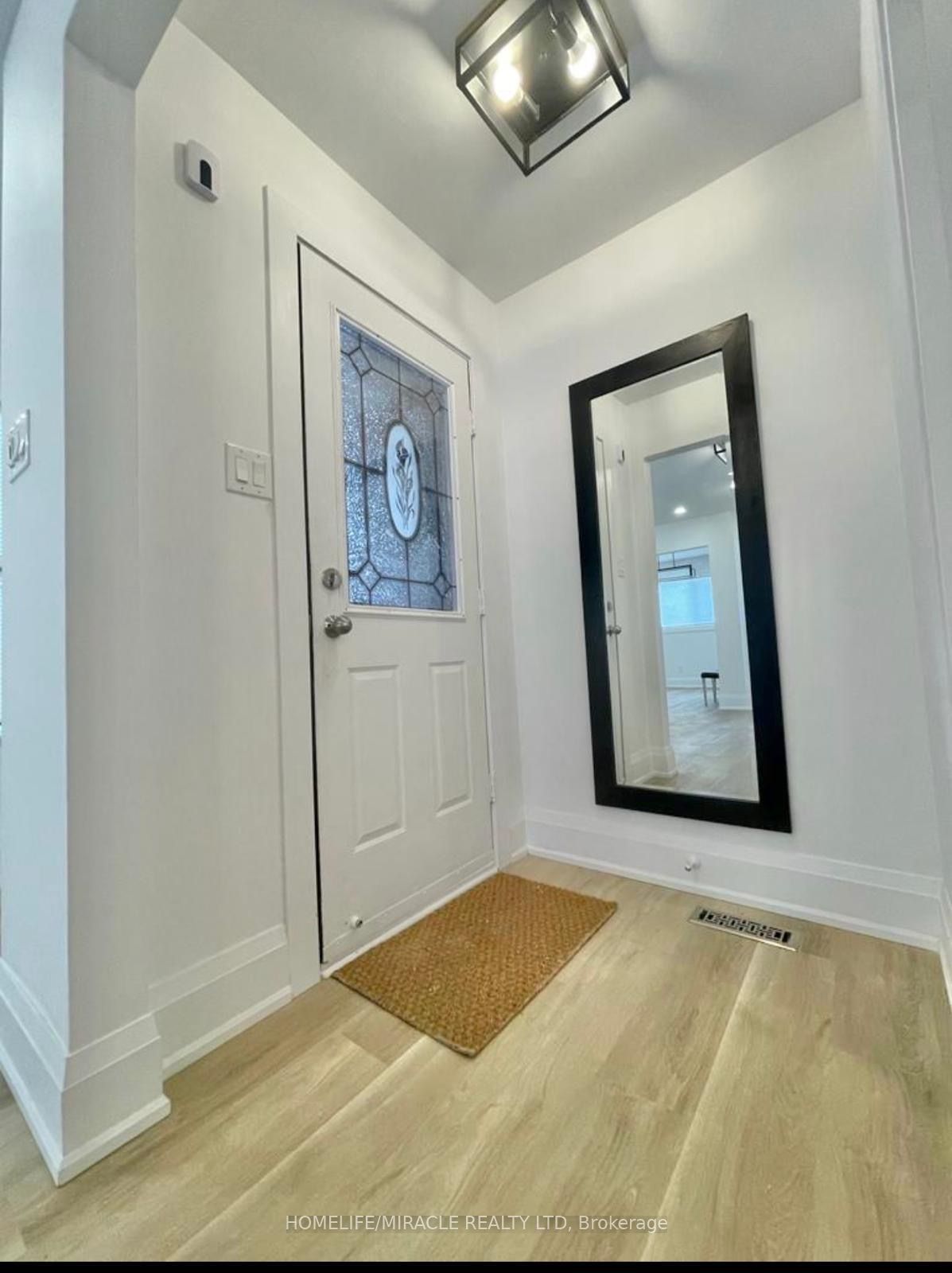 21 Ecclestone Drive, Brampton 2