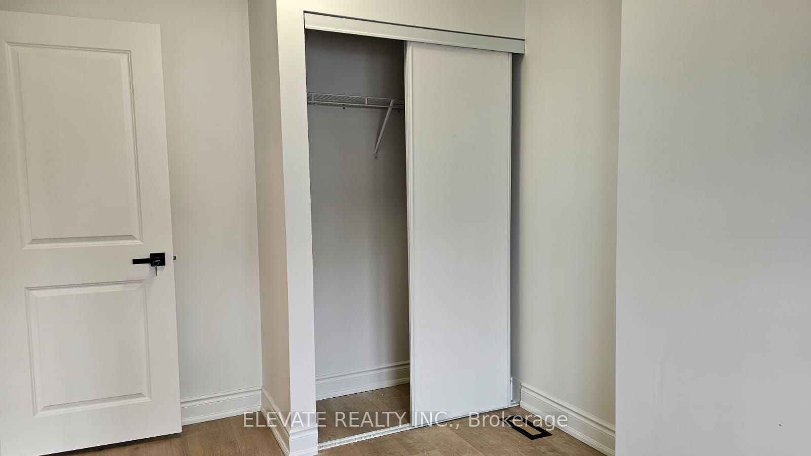 Unit front main - 54 Burlington Street, Etobicoke 5