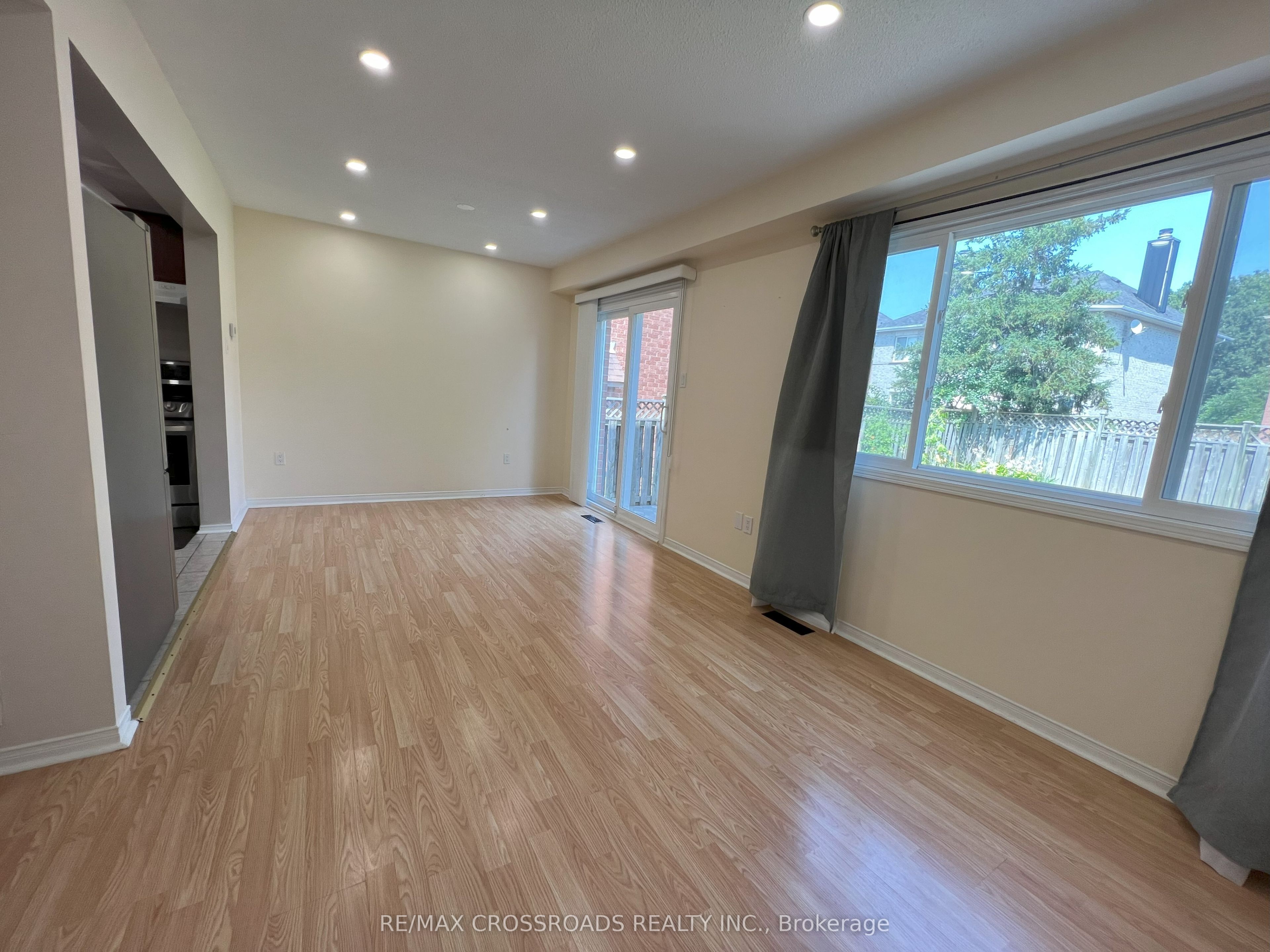 51 Hood Crescent, Brampton 5