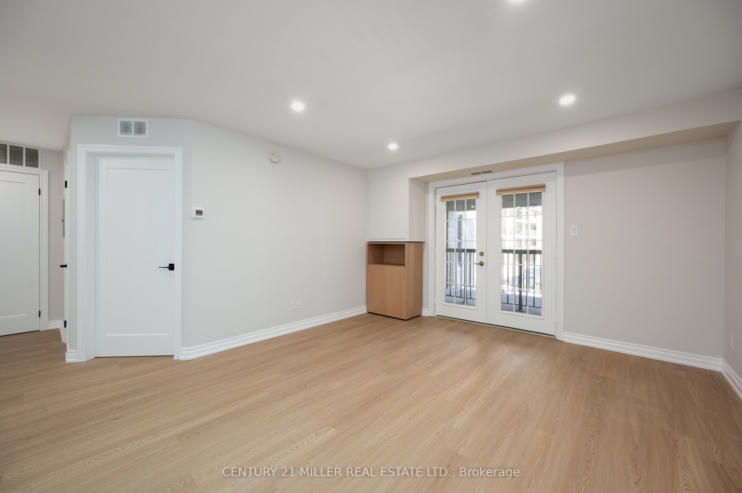 Unit 206 - 1451 Walkers Line, Burlington 3