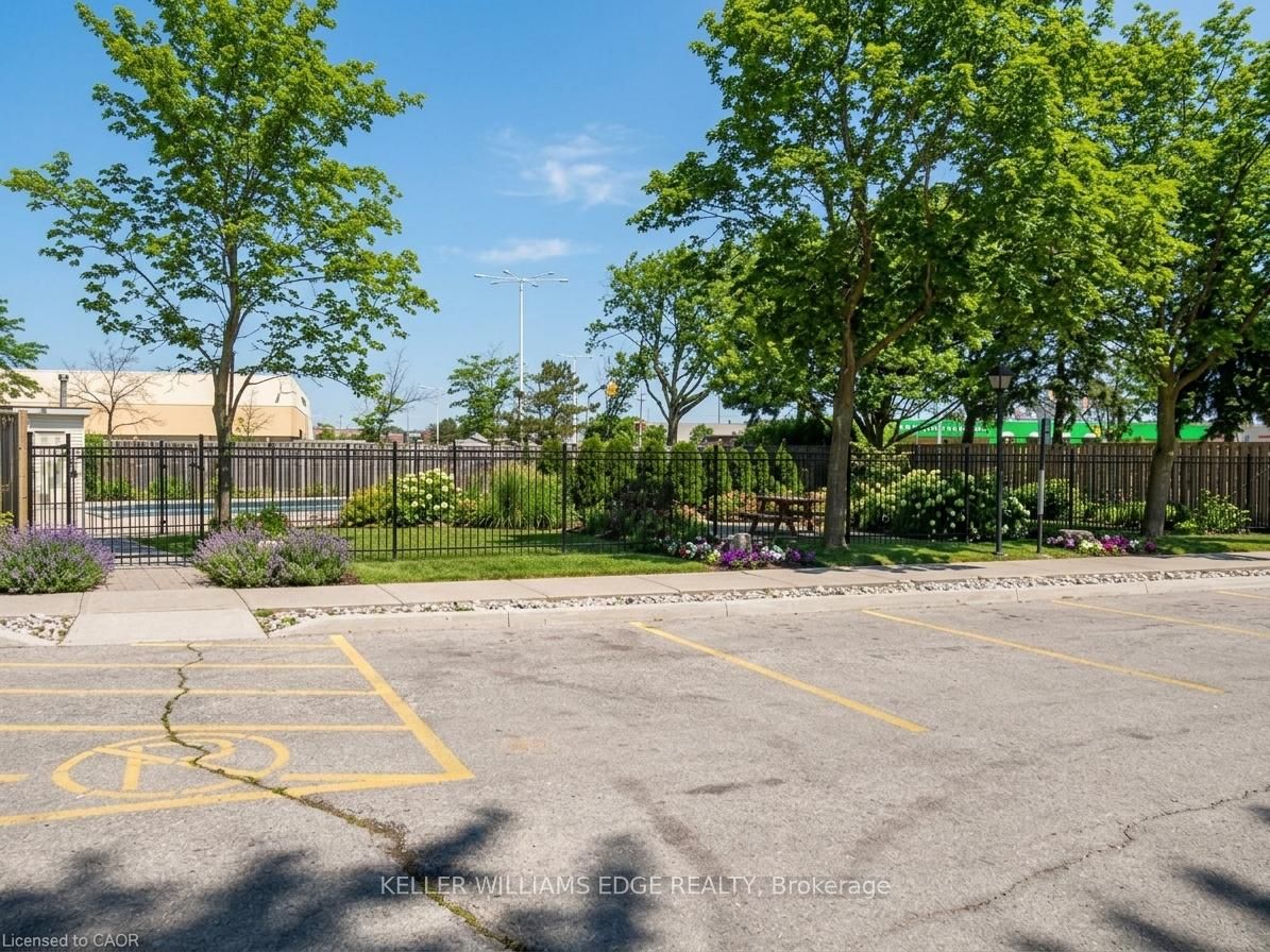 Unit 209 - 700 Dynes Road, Burlington 3