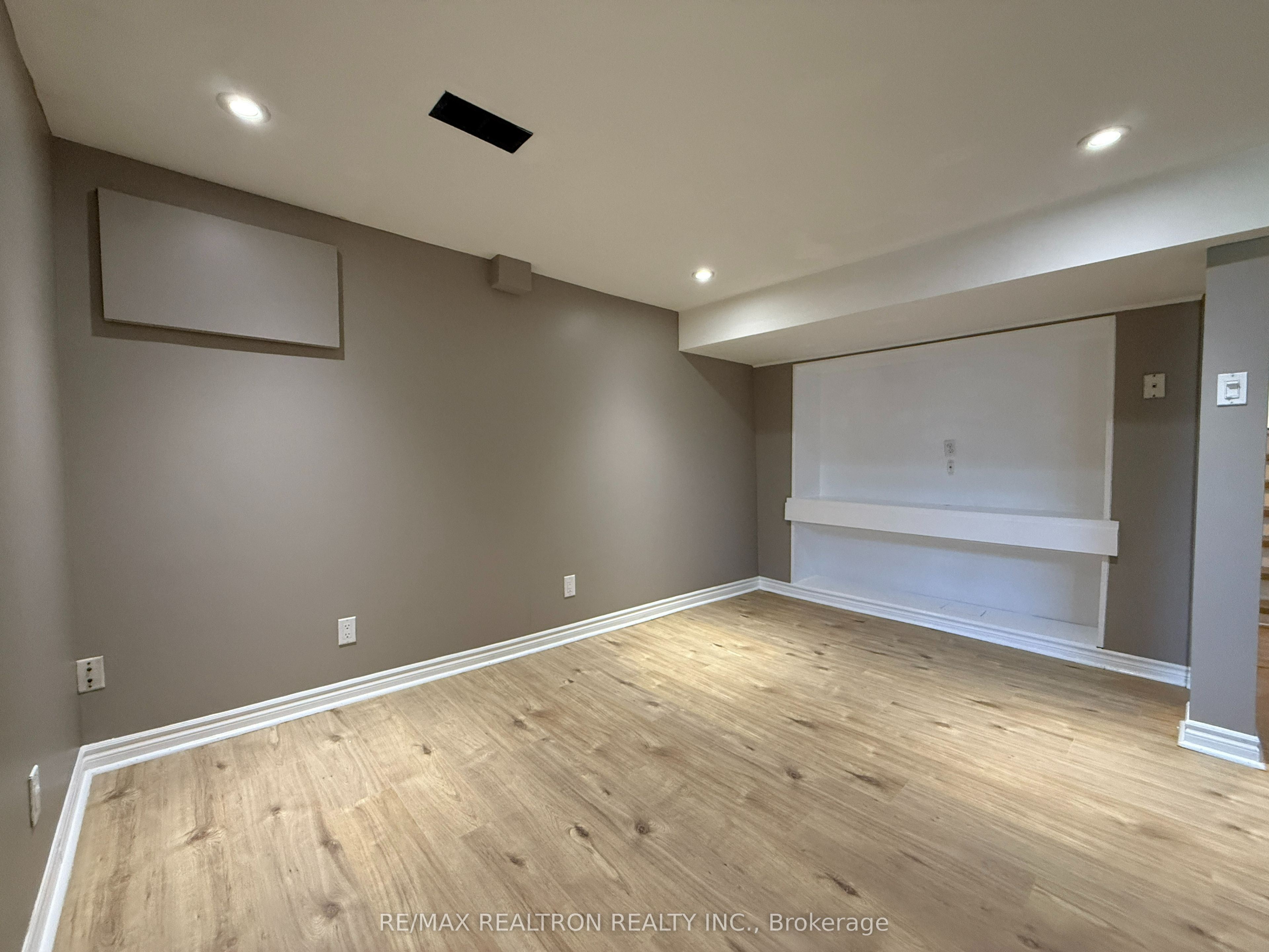 Unit Lower - 97 Post Road, Brampton 3