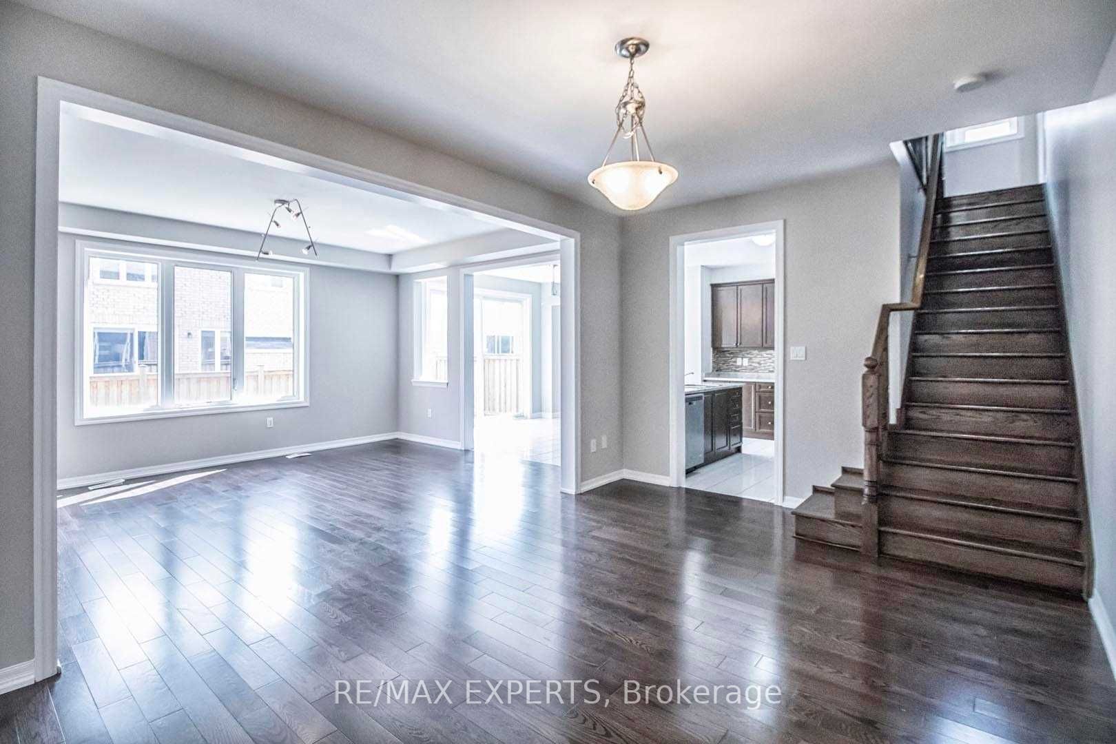 Unit Upper - 15 Giltspur Road, Brampton 5