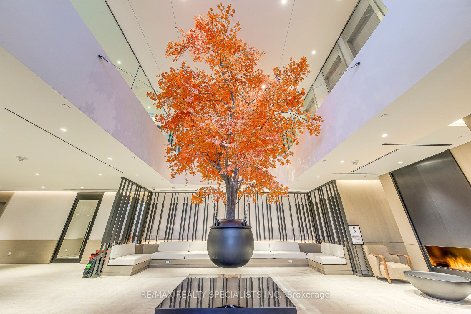 Unit 4102 - 4015 The Exchange, Mississauga 5
