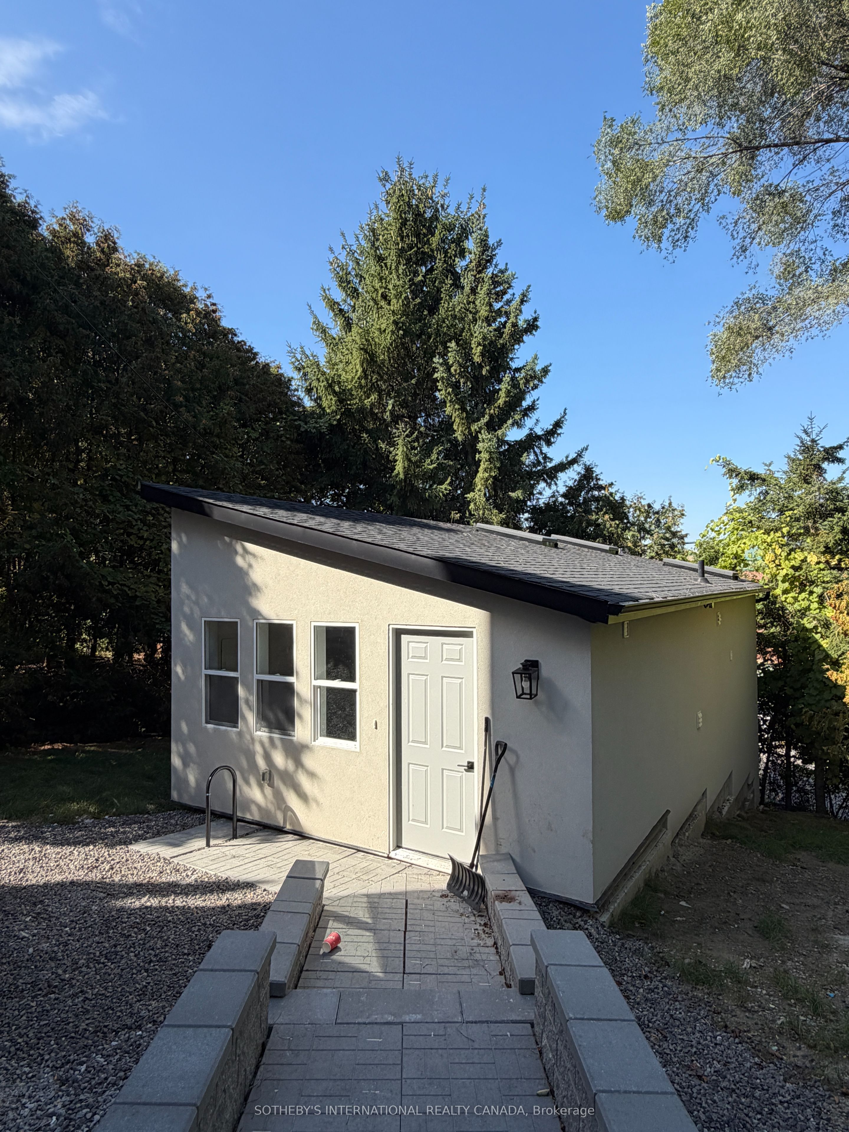 Unit 5 - 60 Cannon Road, Etobicoke 2