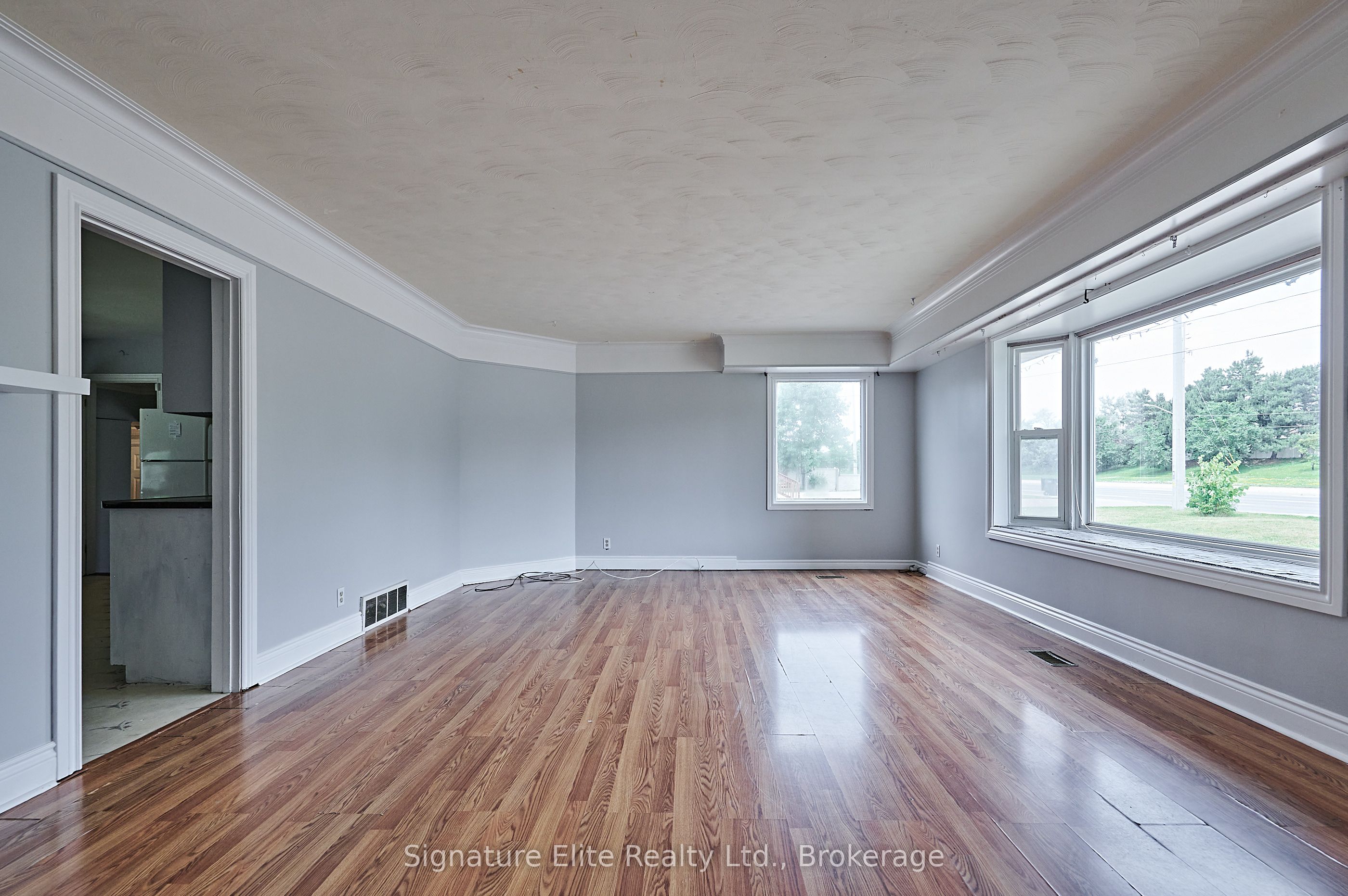Unit Unit 1 - 9408 Chinguacousy Road, Brampton 3