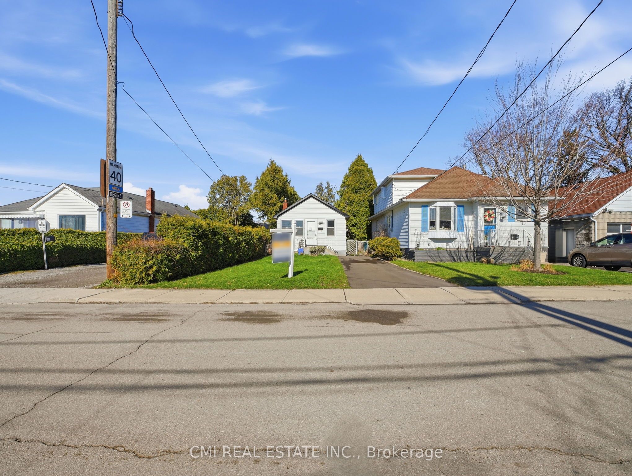 86 Adair Avenue S, Hamilton 4