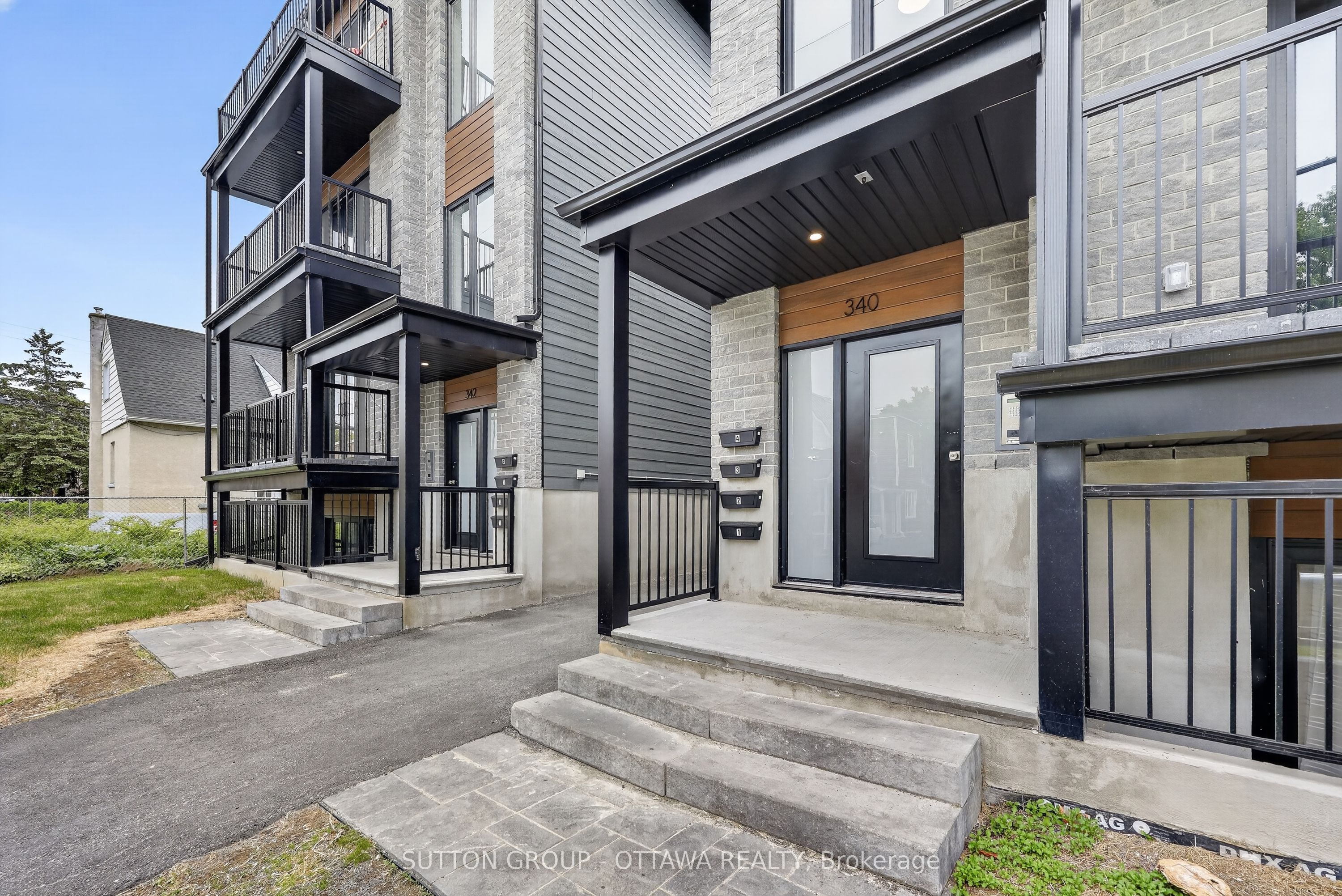 340 Shakespeare Street, Ottawa 4