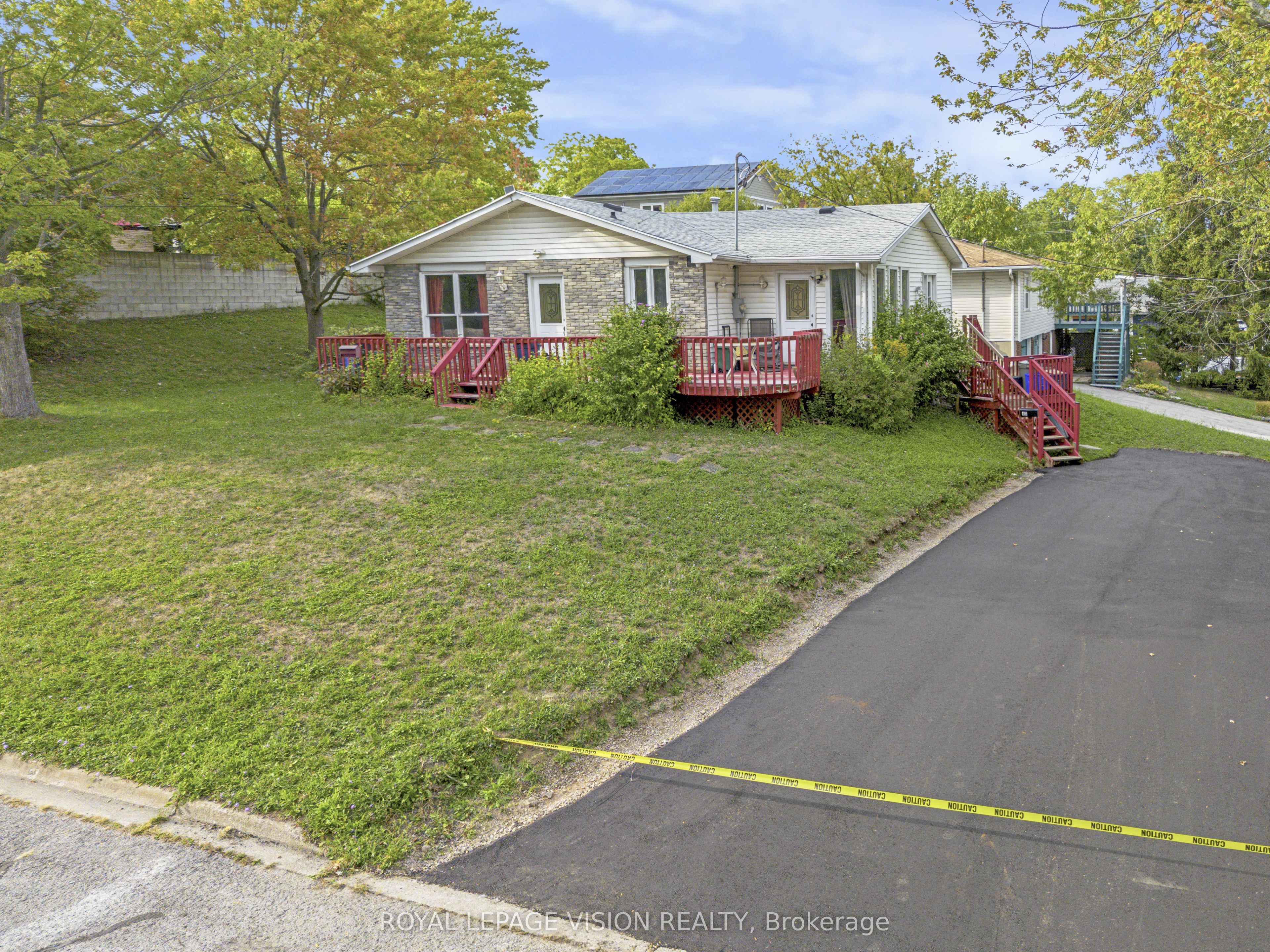 Unit Unit B - 43 Lavinia Street N, Fort Erie 2