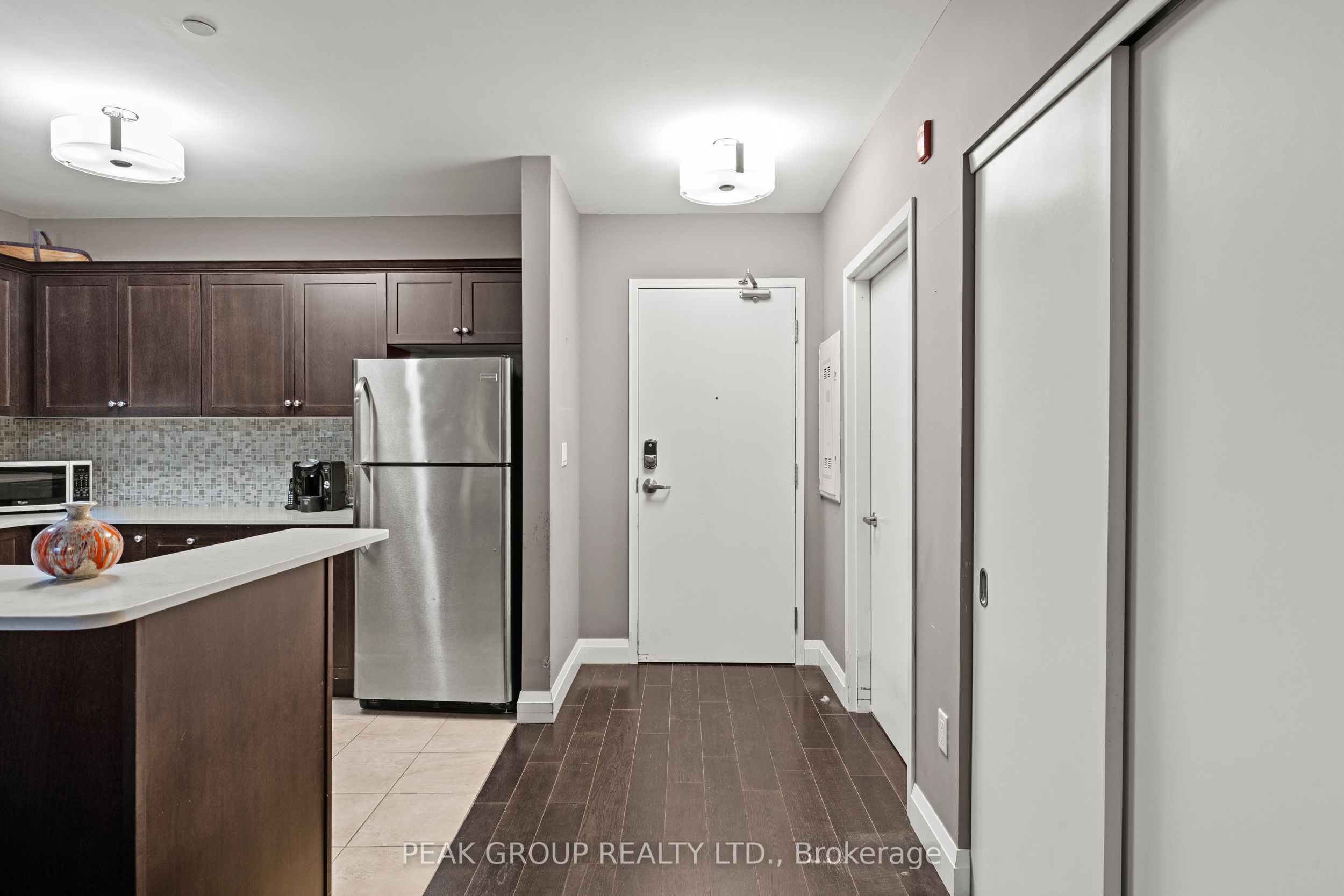 Unit 106 - 26 Wellington Street, St. Catharines 2