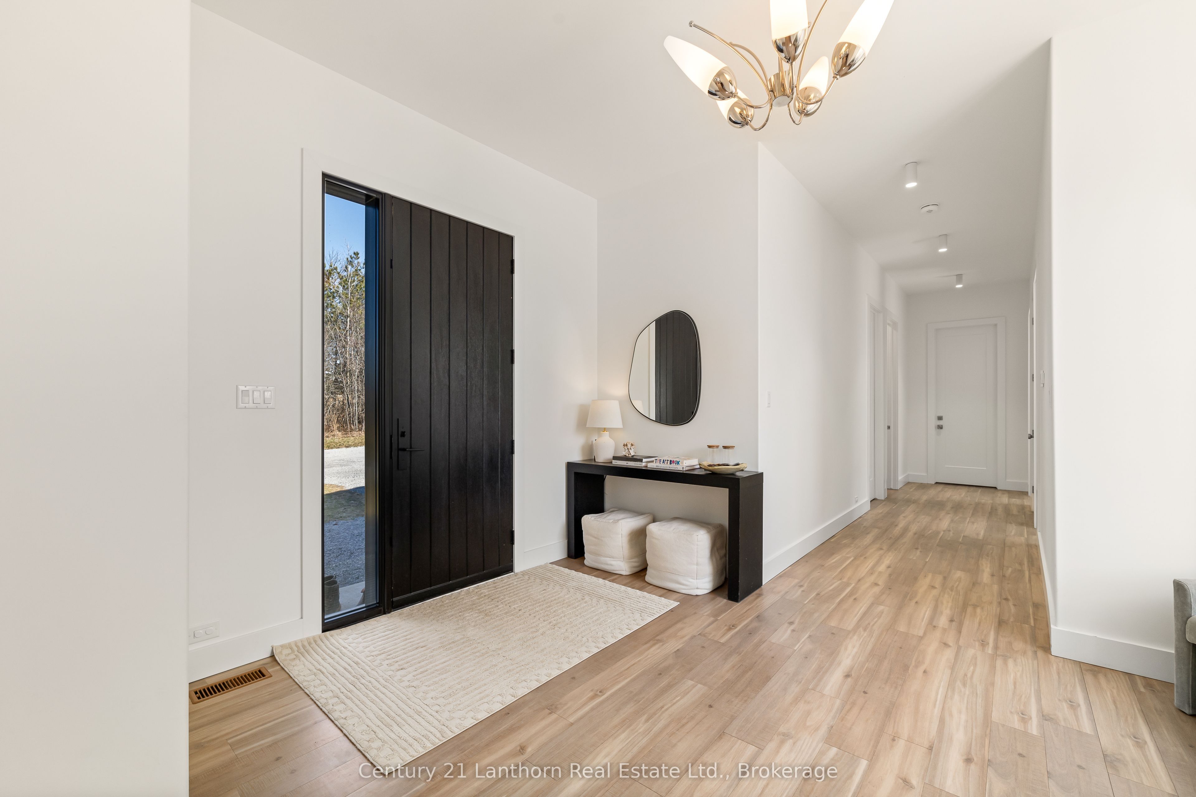 19485 Loyalist Parkway, Prince Edward County 3