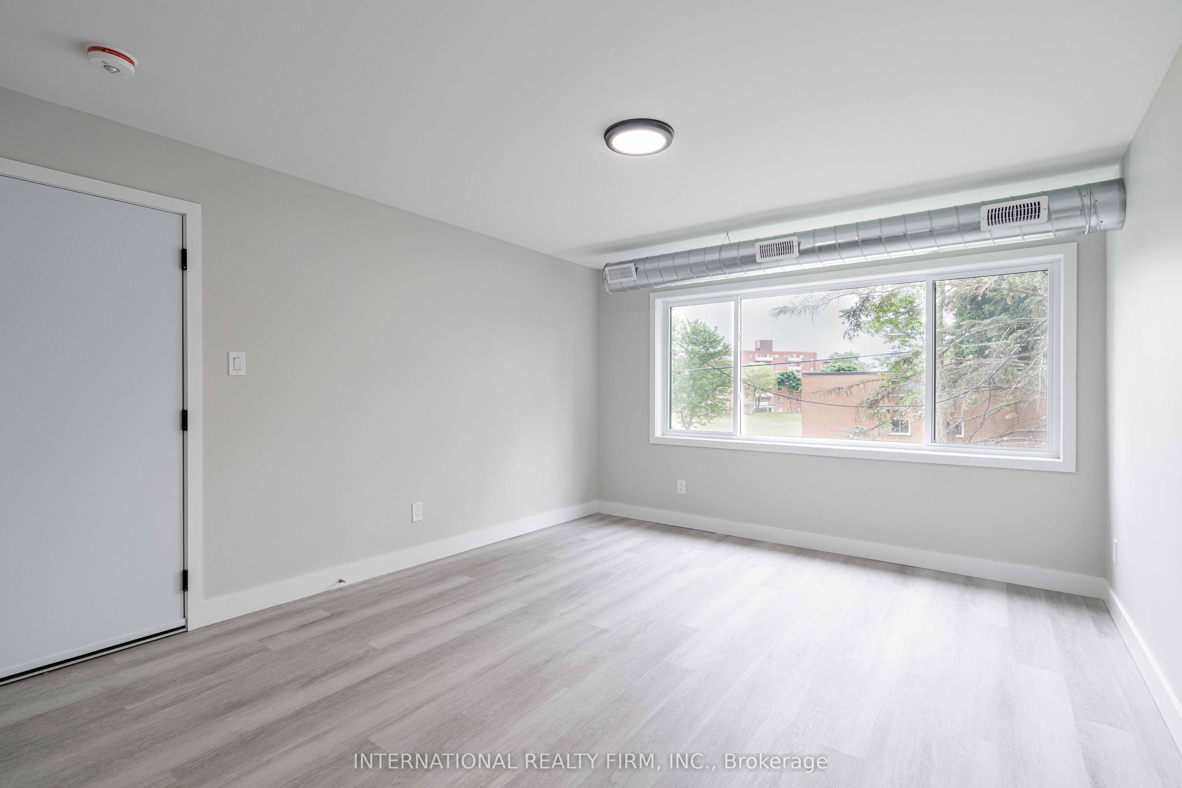Unit 4 - 81 King Edward Avenue, London 4
