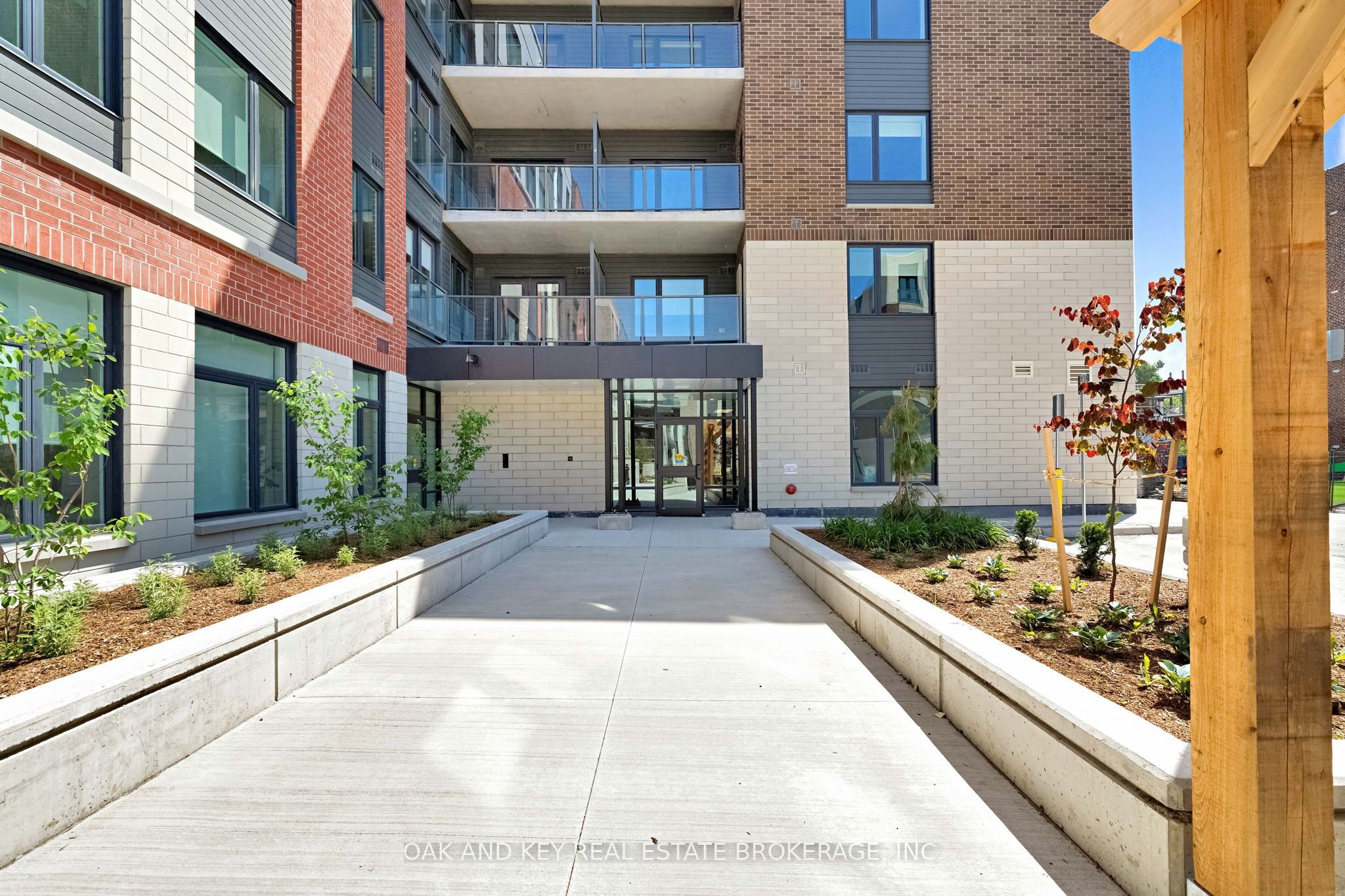 Unit 311 - 385 Hill Street, London 4
