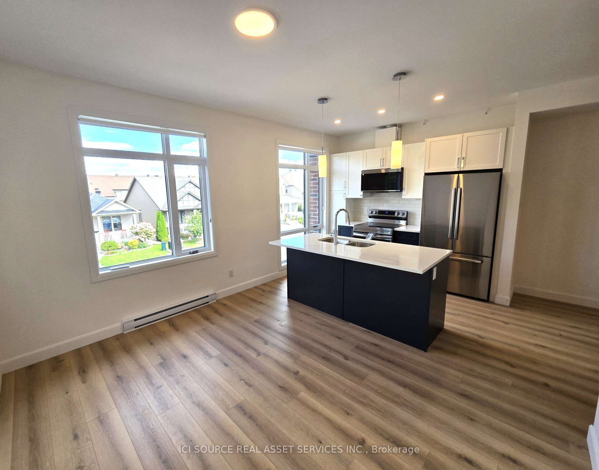 Unit Second Floor - 873 Contour Street, Orleans-Gloucester 4