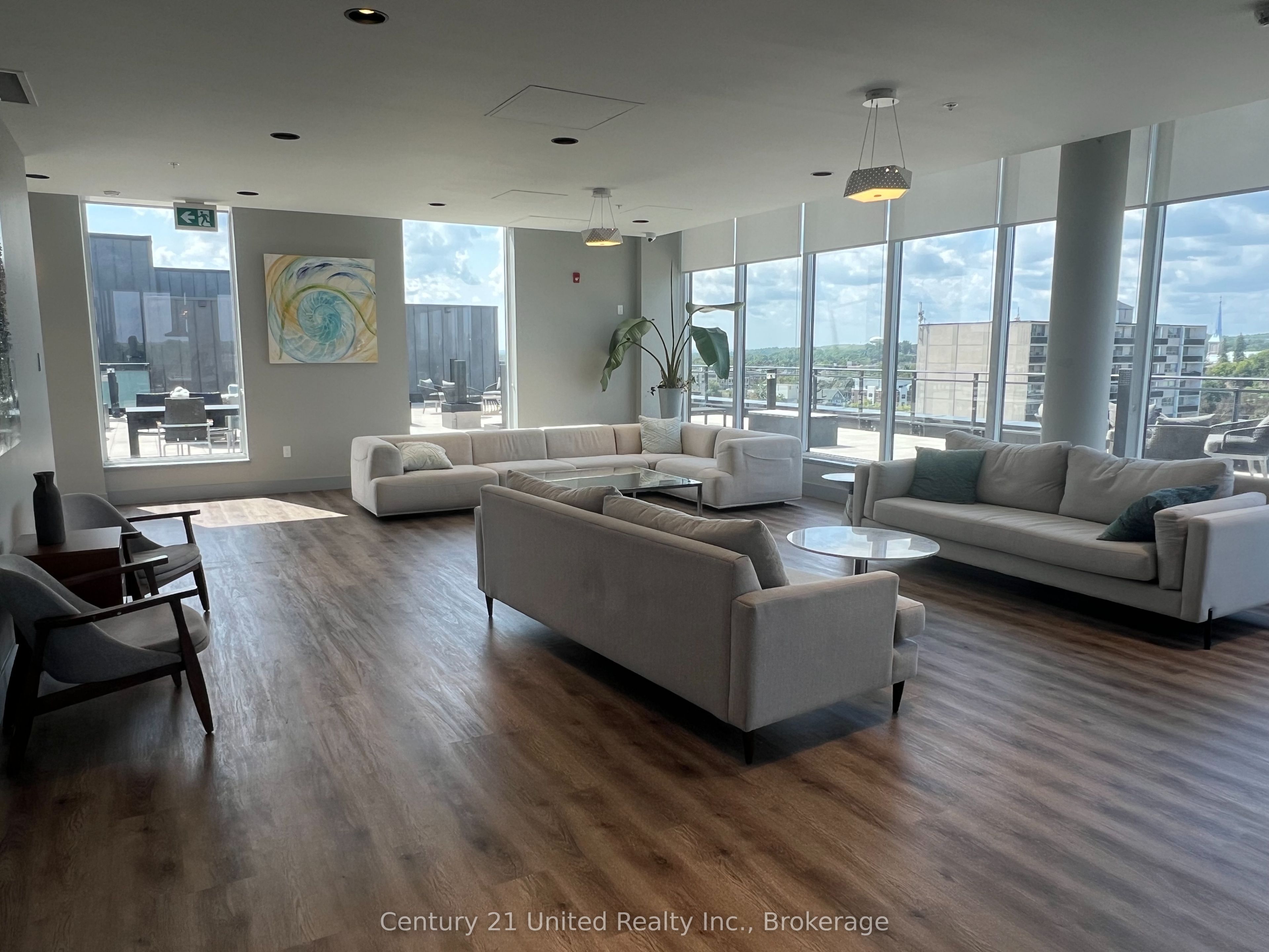 Unit 122 - 475 George Street N, Peterborough 4