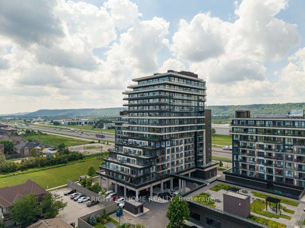 Unit 809 - 550 North Service Road, Grimsby 2