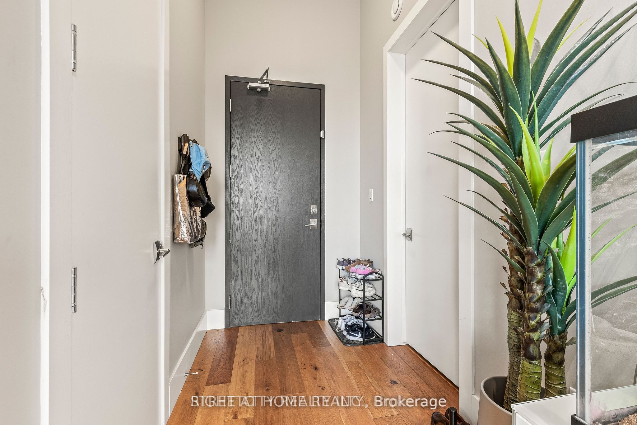 Unit 400 - 1705 Fiddlehead Place, London 5