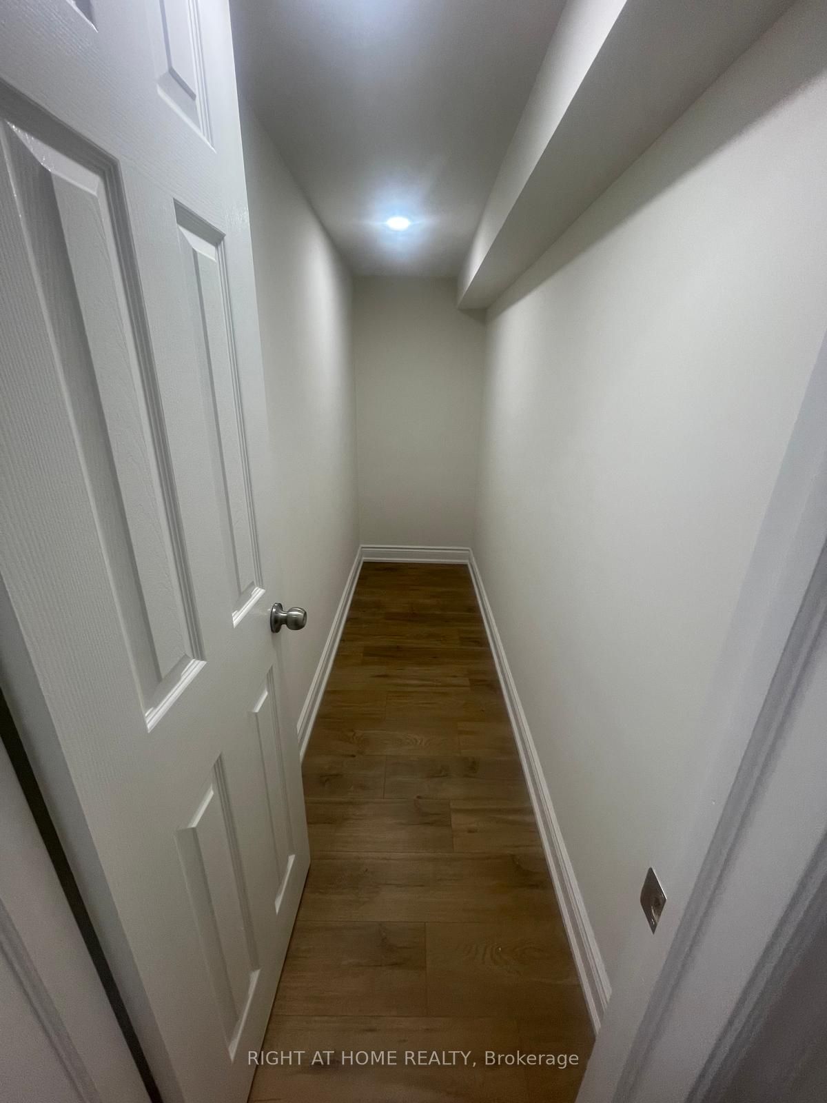 Unit Bsmt - 49 Masters Street, Welland 5