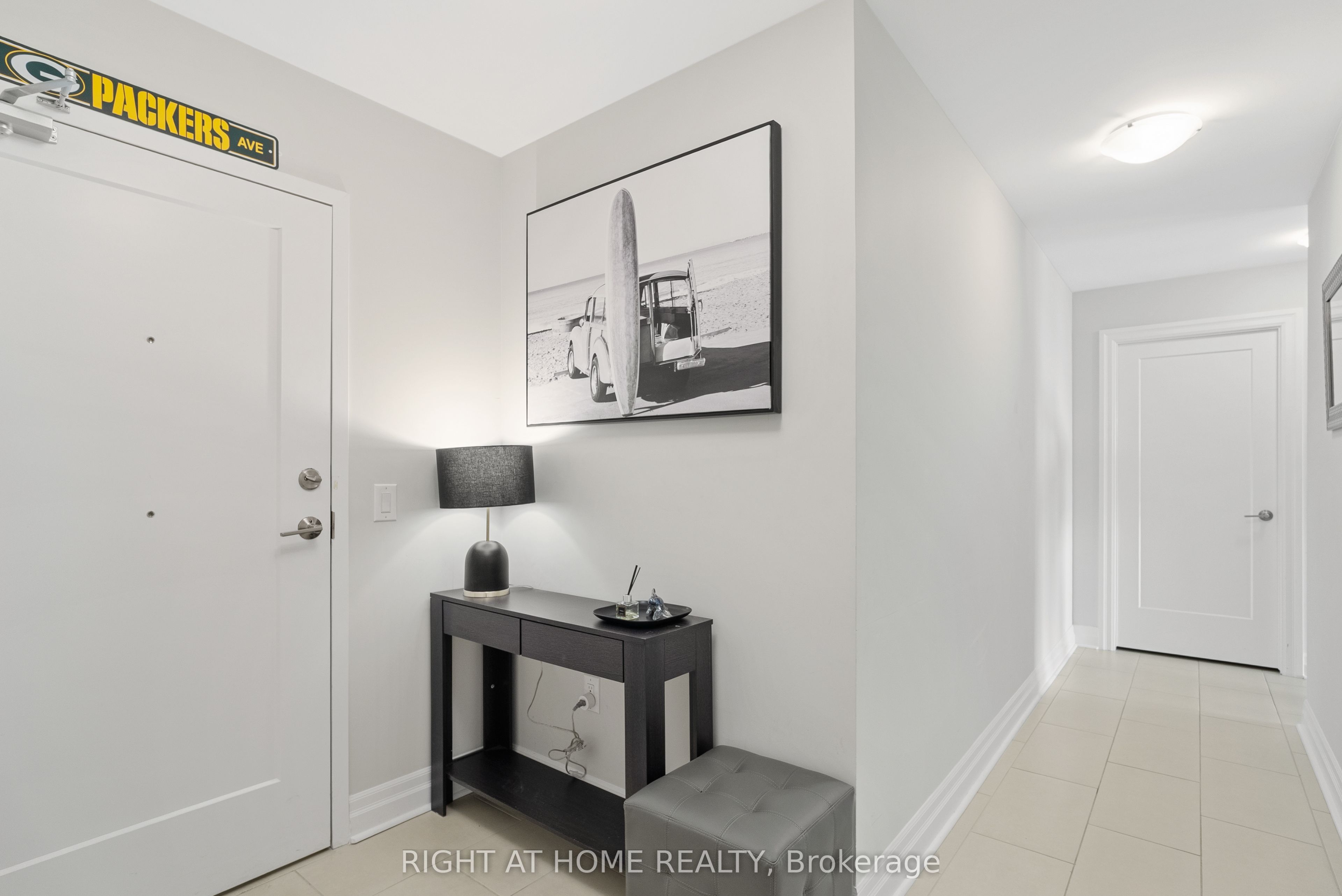 Unit 1709 - 505 Talbot Street, London 2